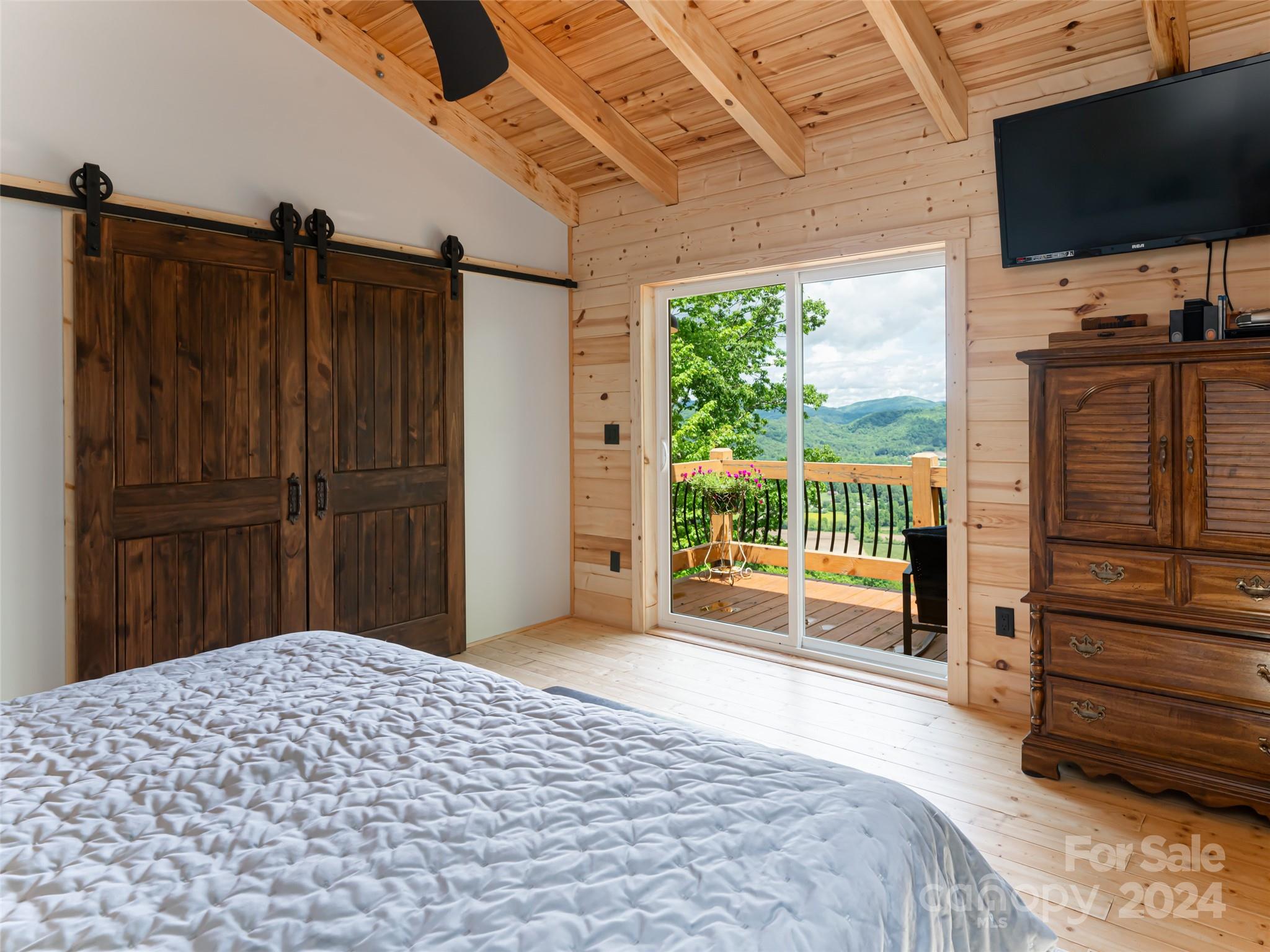 211 Sugar Creek Lane