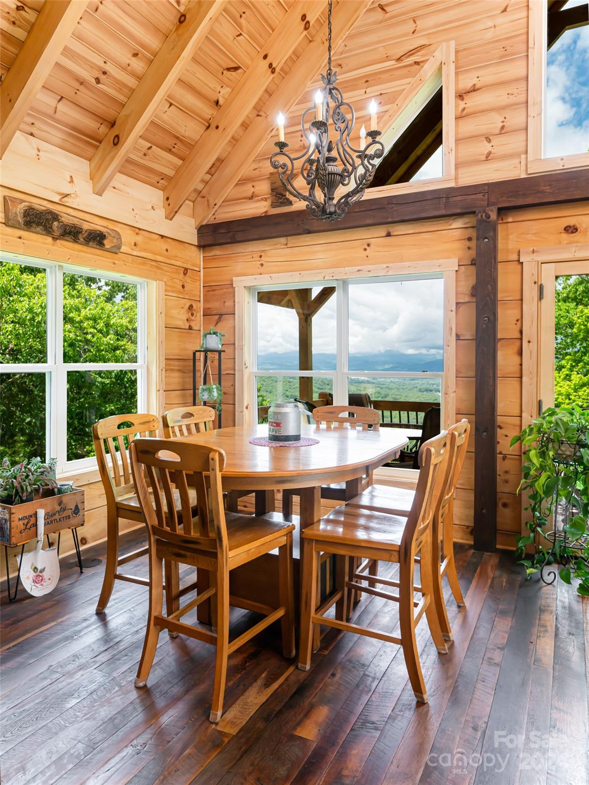 211 Sugar Creek Lane