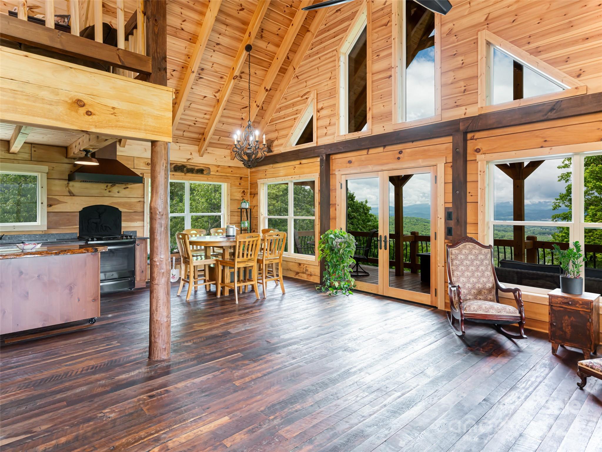 211 Sugar Creek Lane