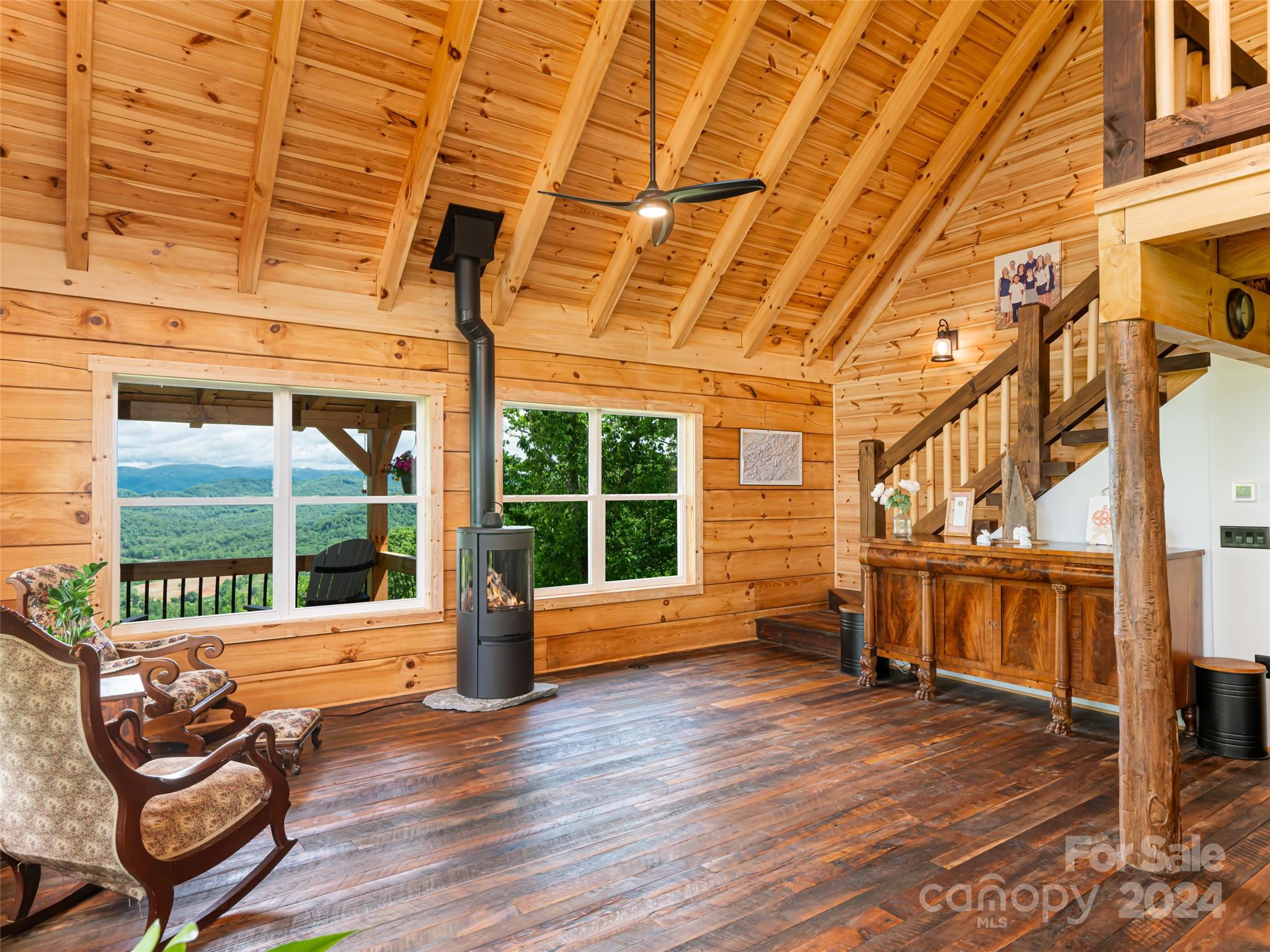 211 Sugar Creek Lane