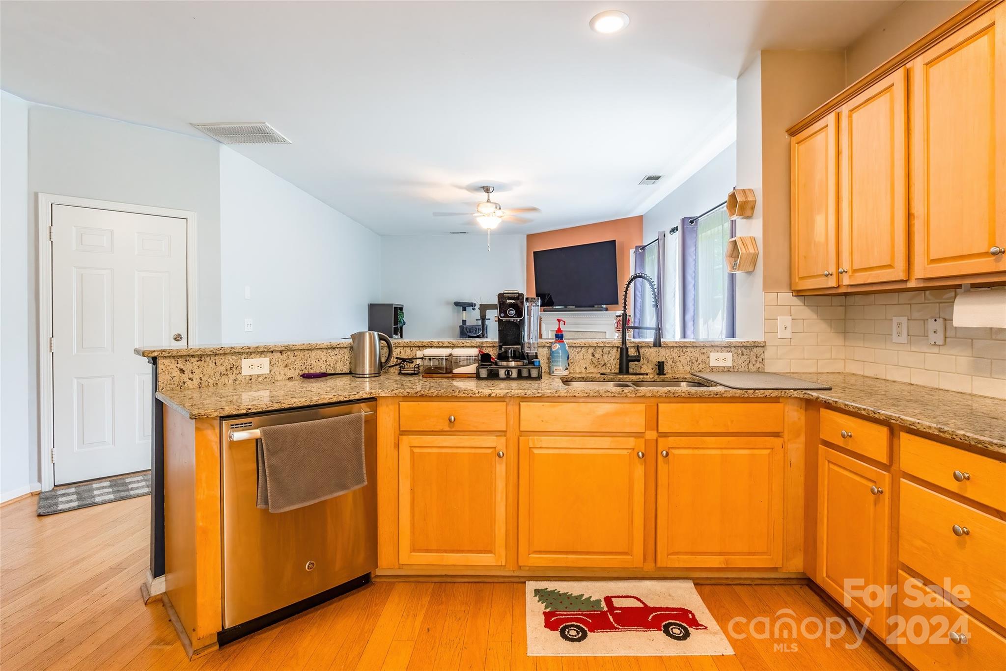 5370 Cambridge Bay Drive