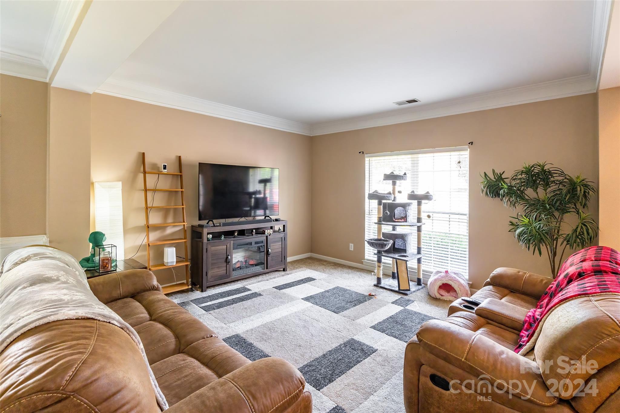 5370 Cambridge Bay Drive
