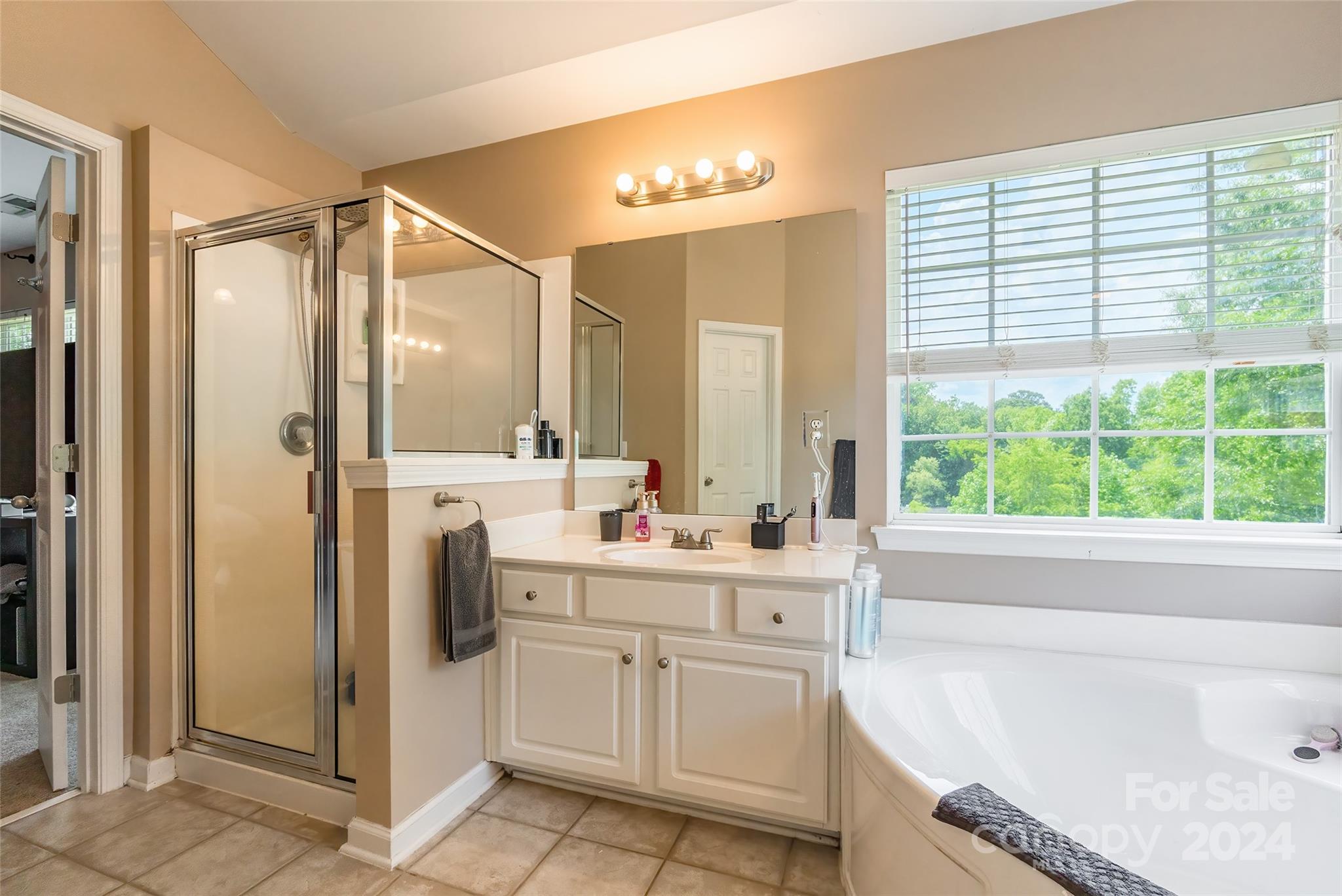 5370 Cambridge Bay Drive