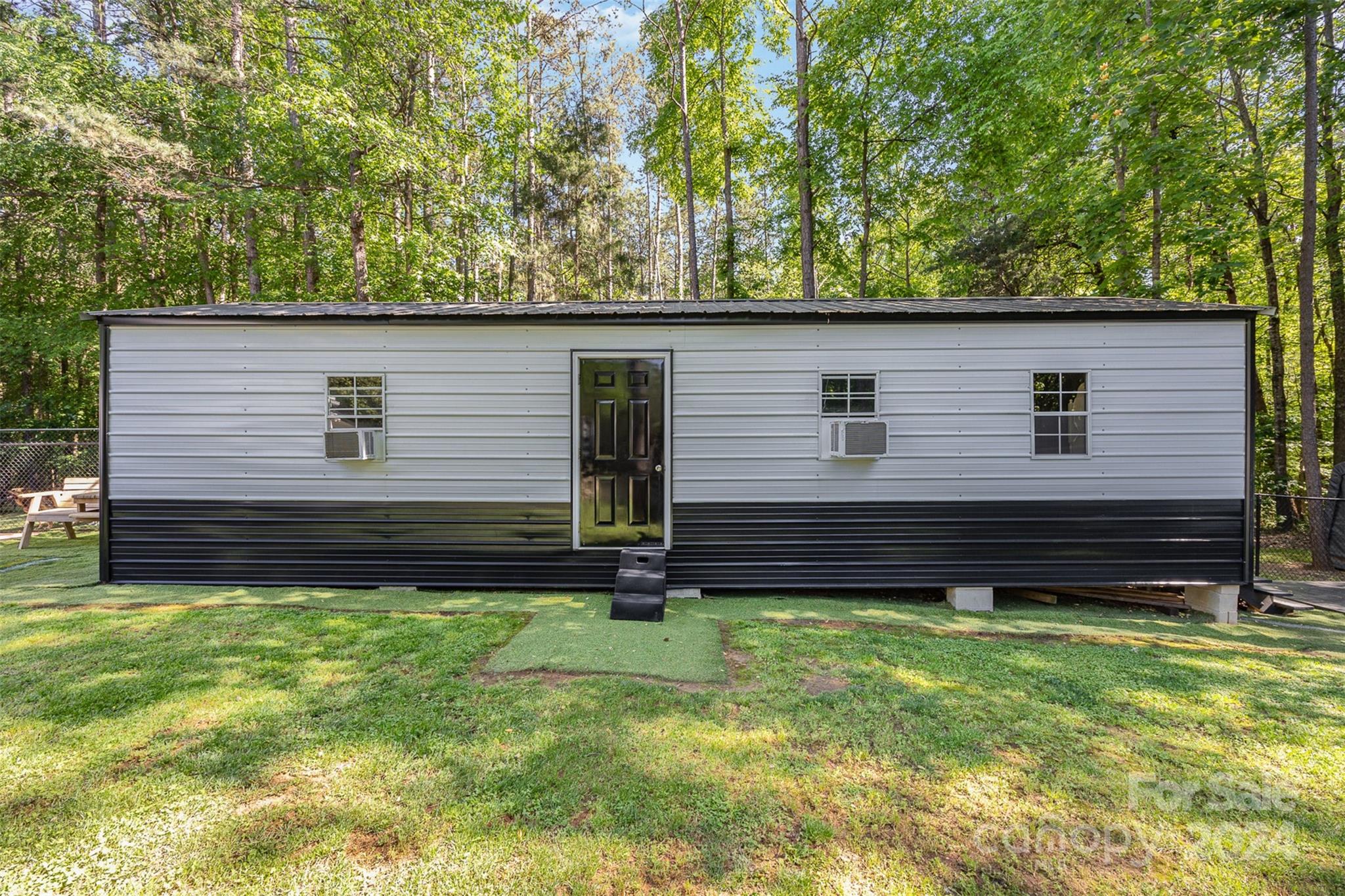 417 Old Tulip Farm Road