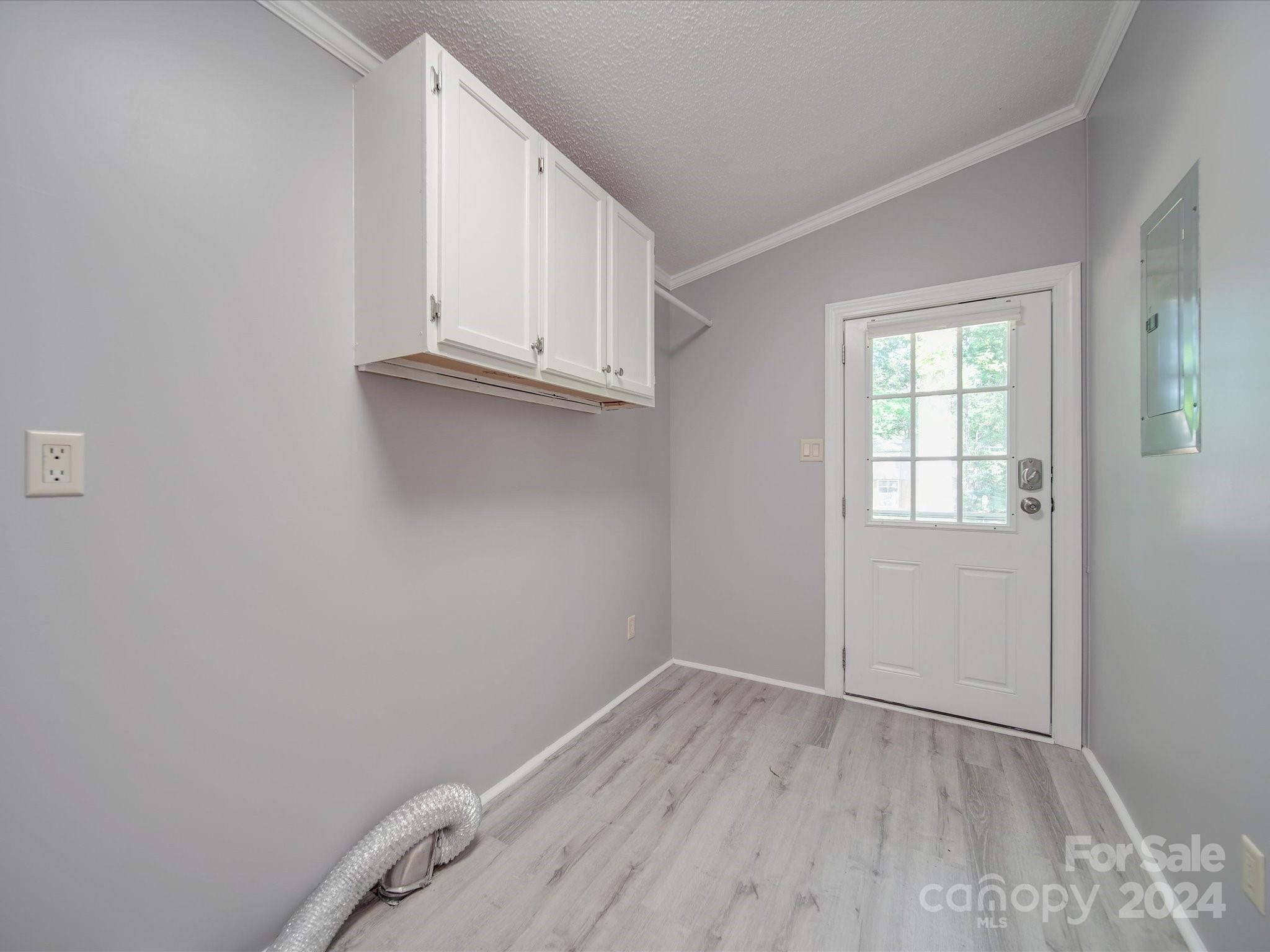 5175 Waterlynn Drive
