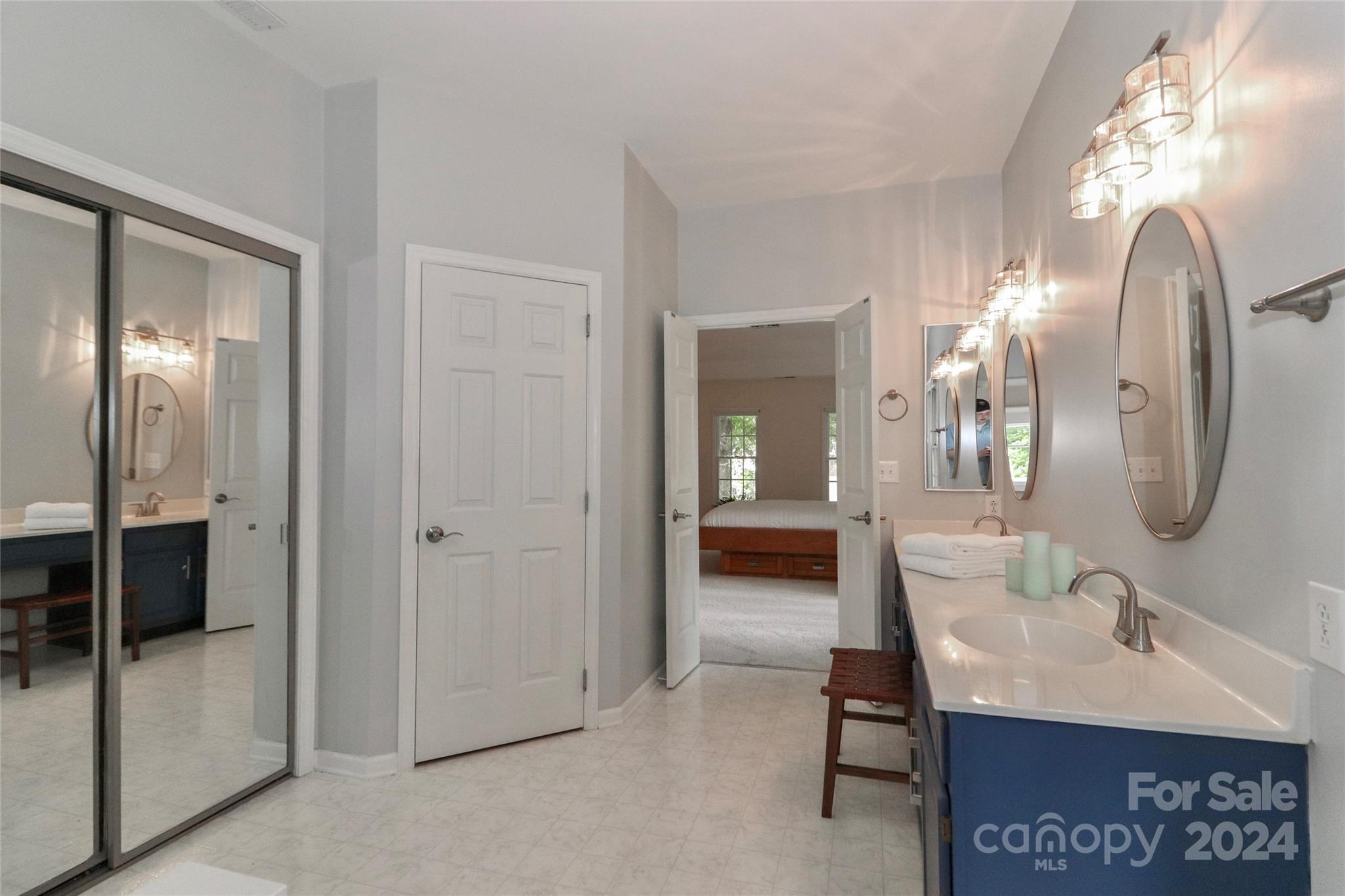 4915 Crownvista Drive