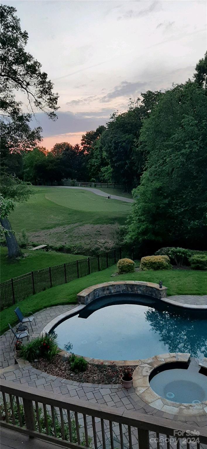 4915 Crownvista Drive