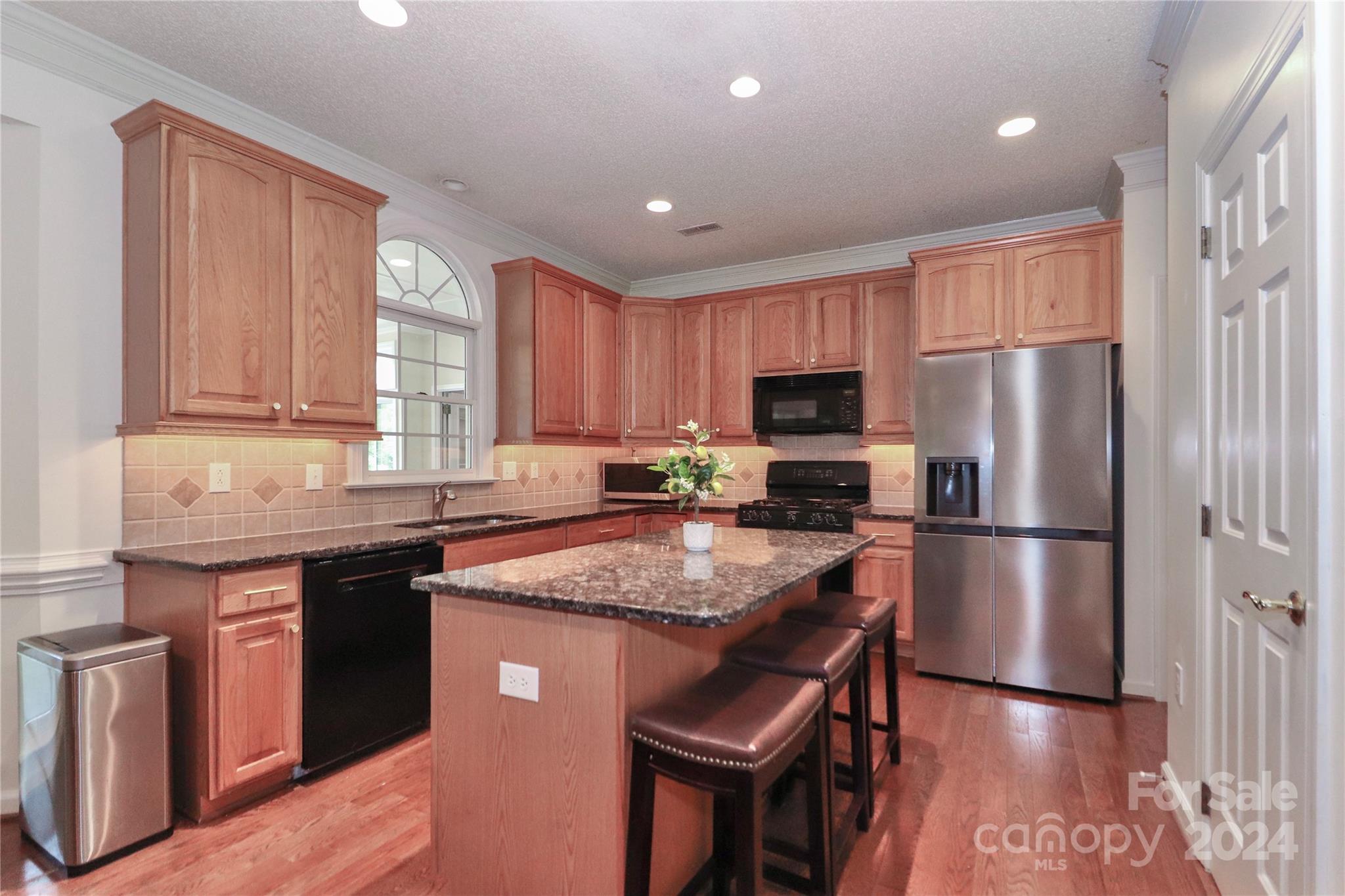 4915 Crownvista Drive