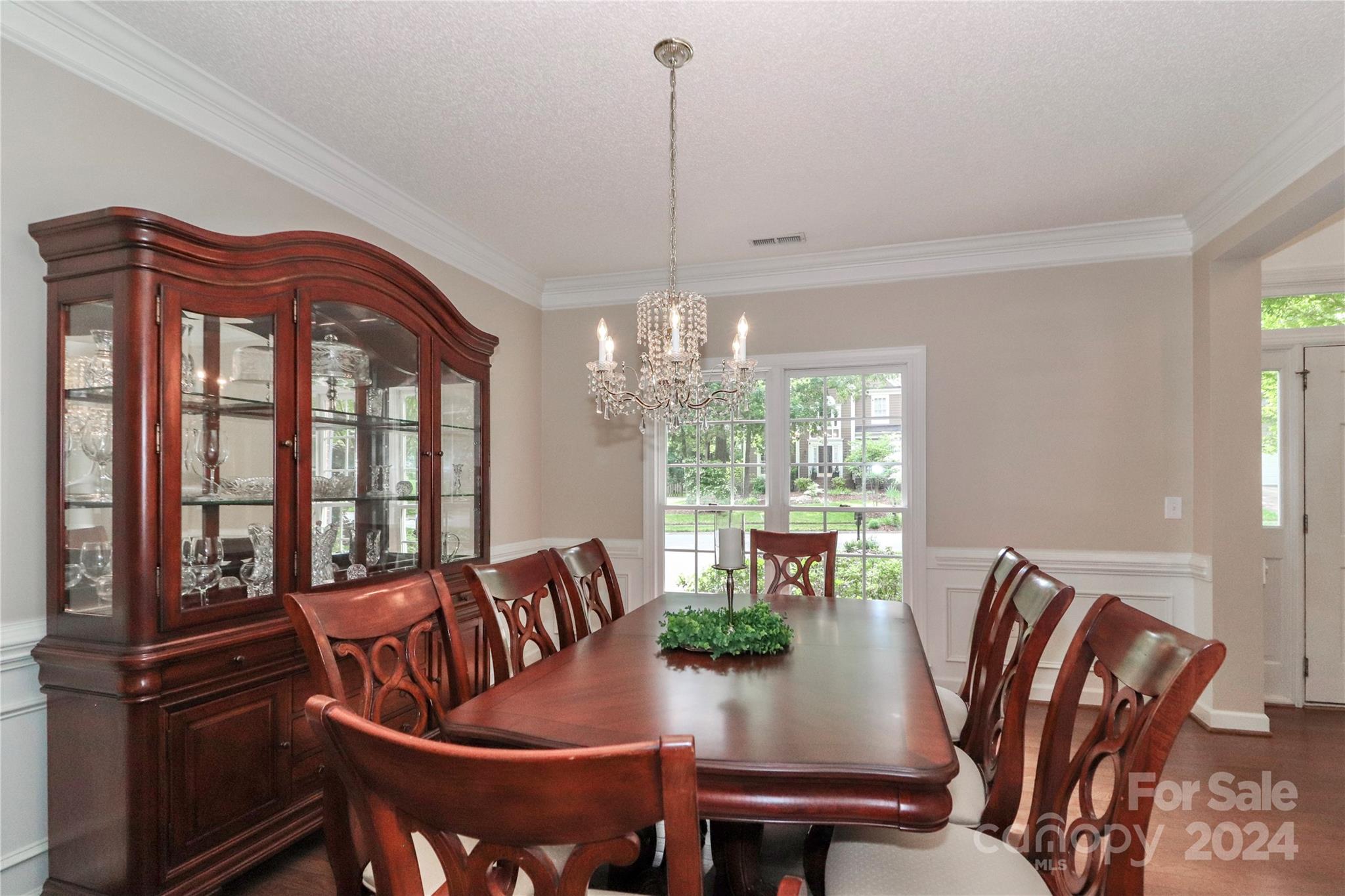 4915 Crownvista Drive