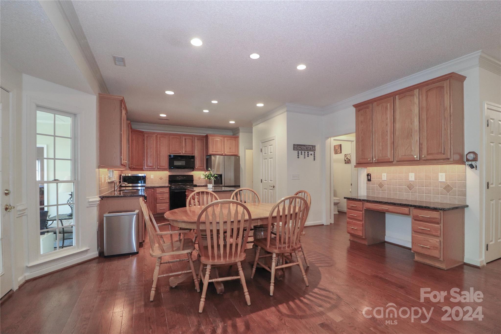 4915 Crownvista Drive