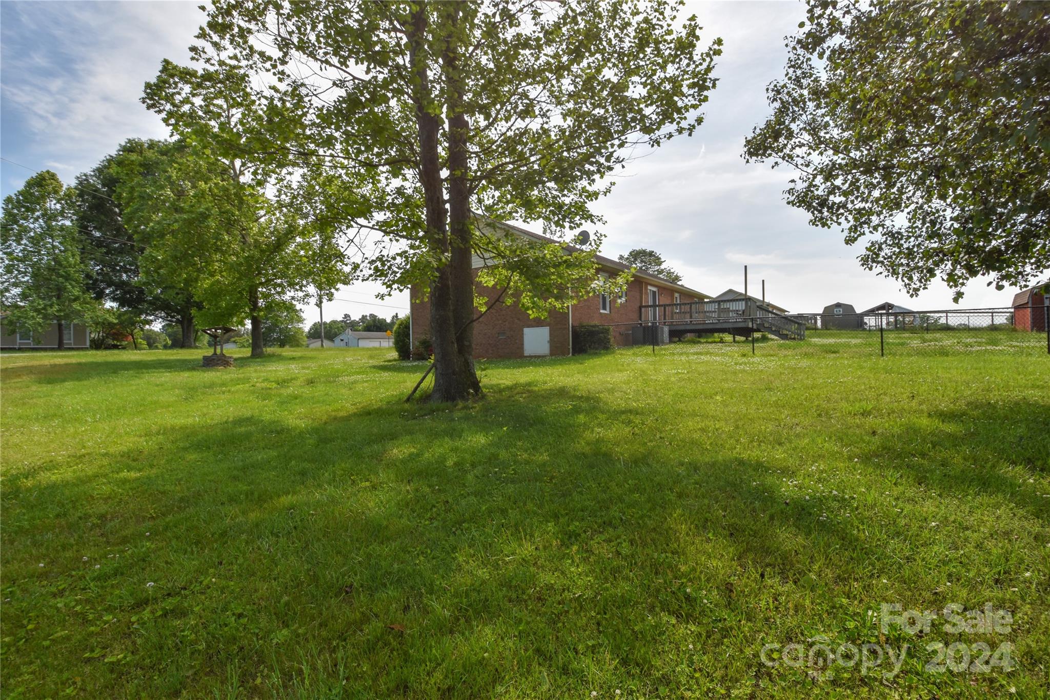 2040 London Road
