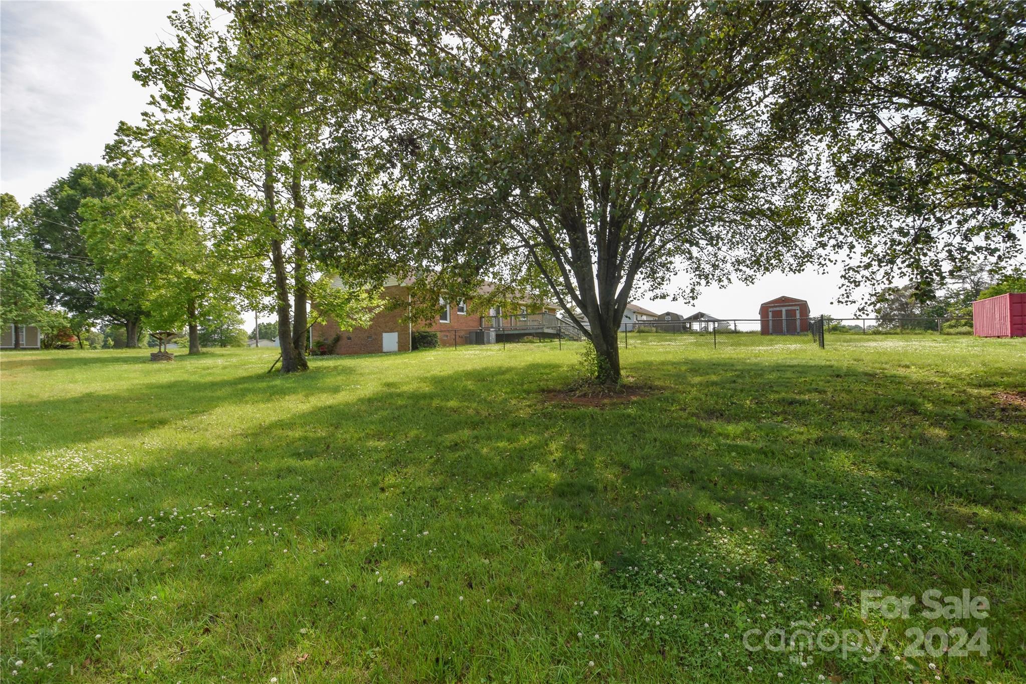 2040 London Road