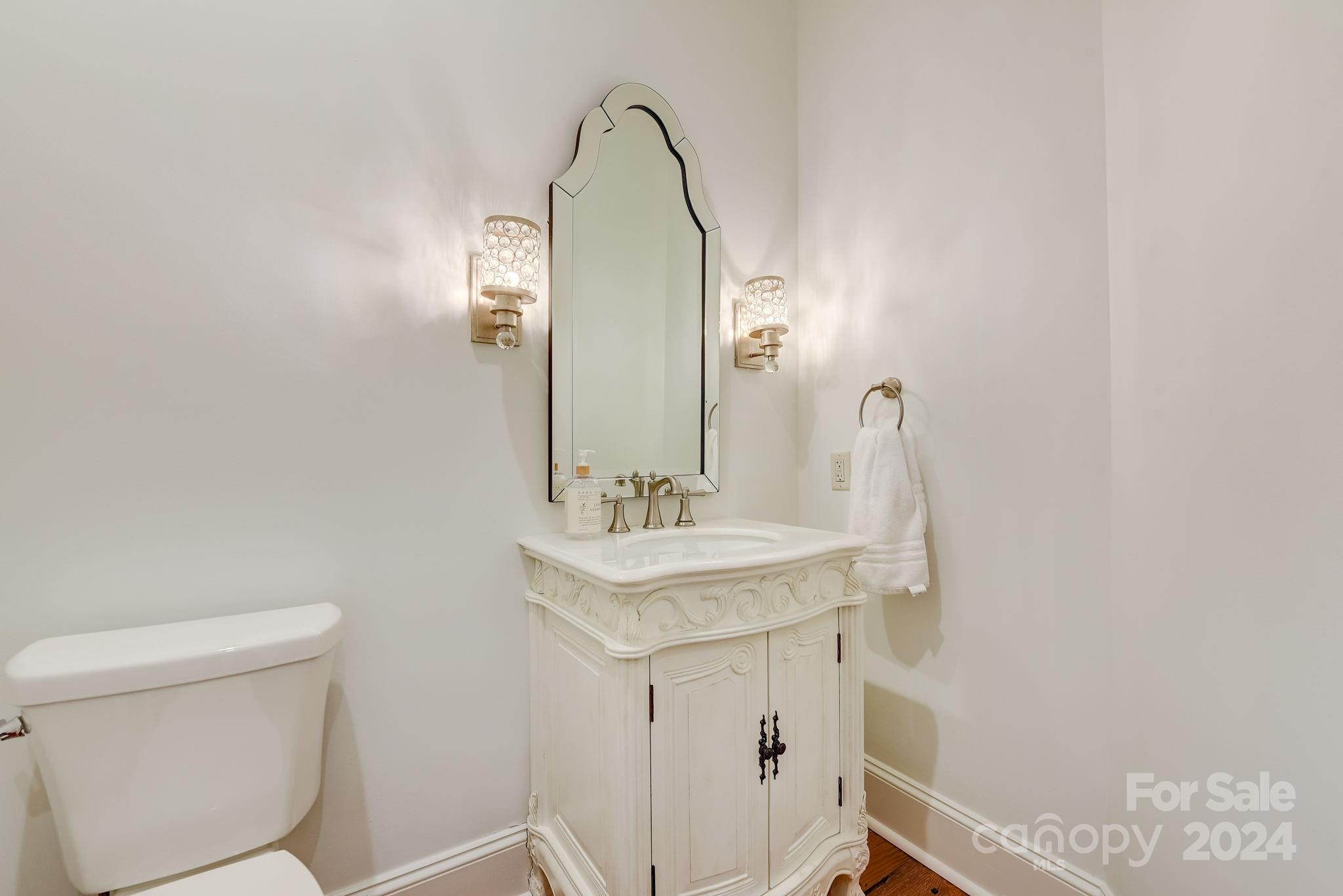 2823 Providence Road Unit: 338