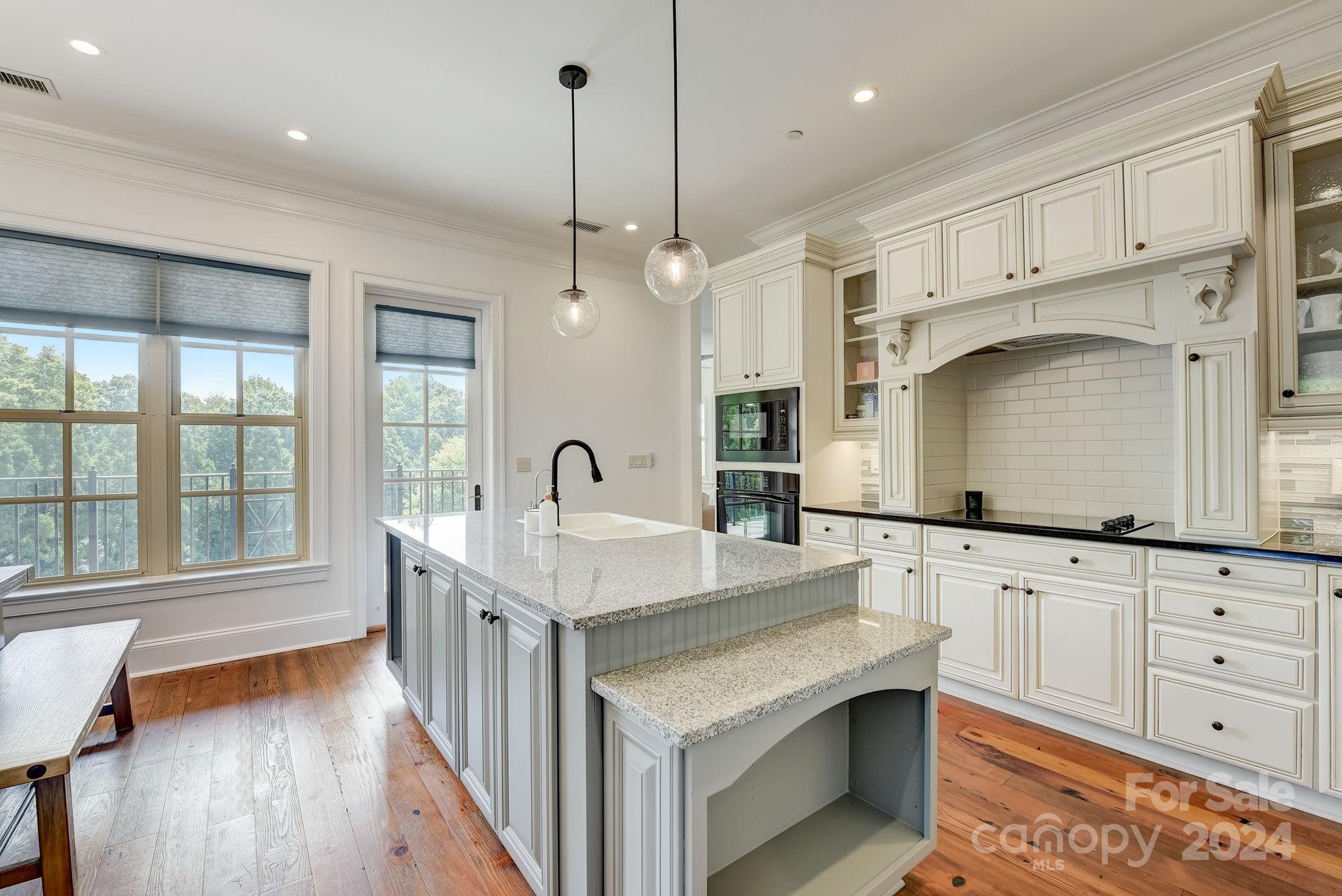 2823 Providence Road Unit: 338