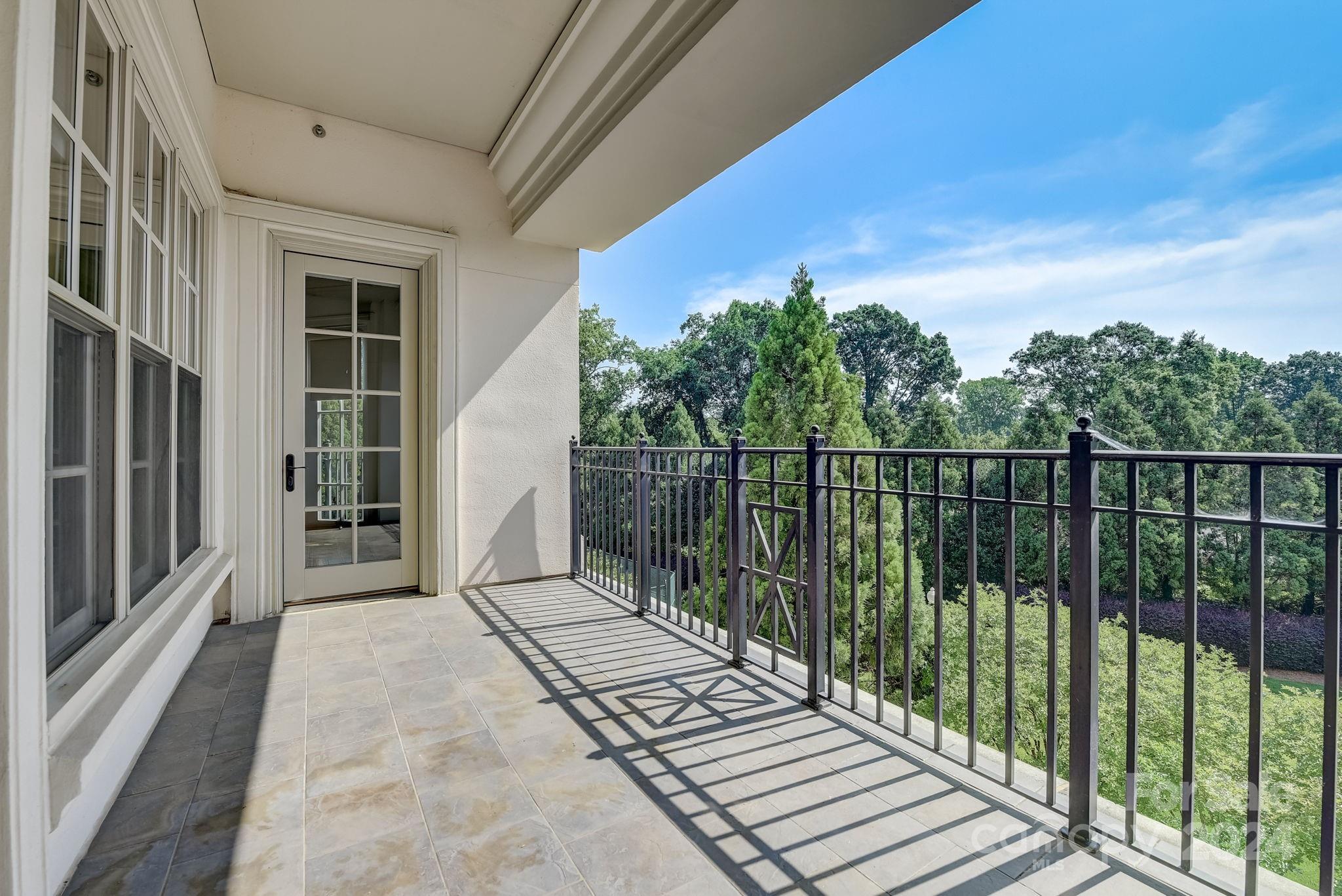 2823 Providence Road Unit: 338