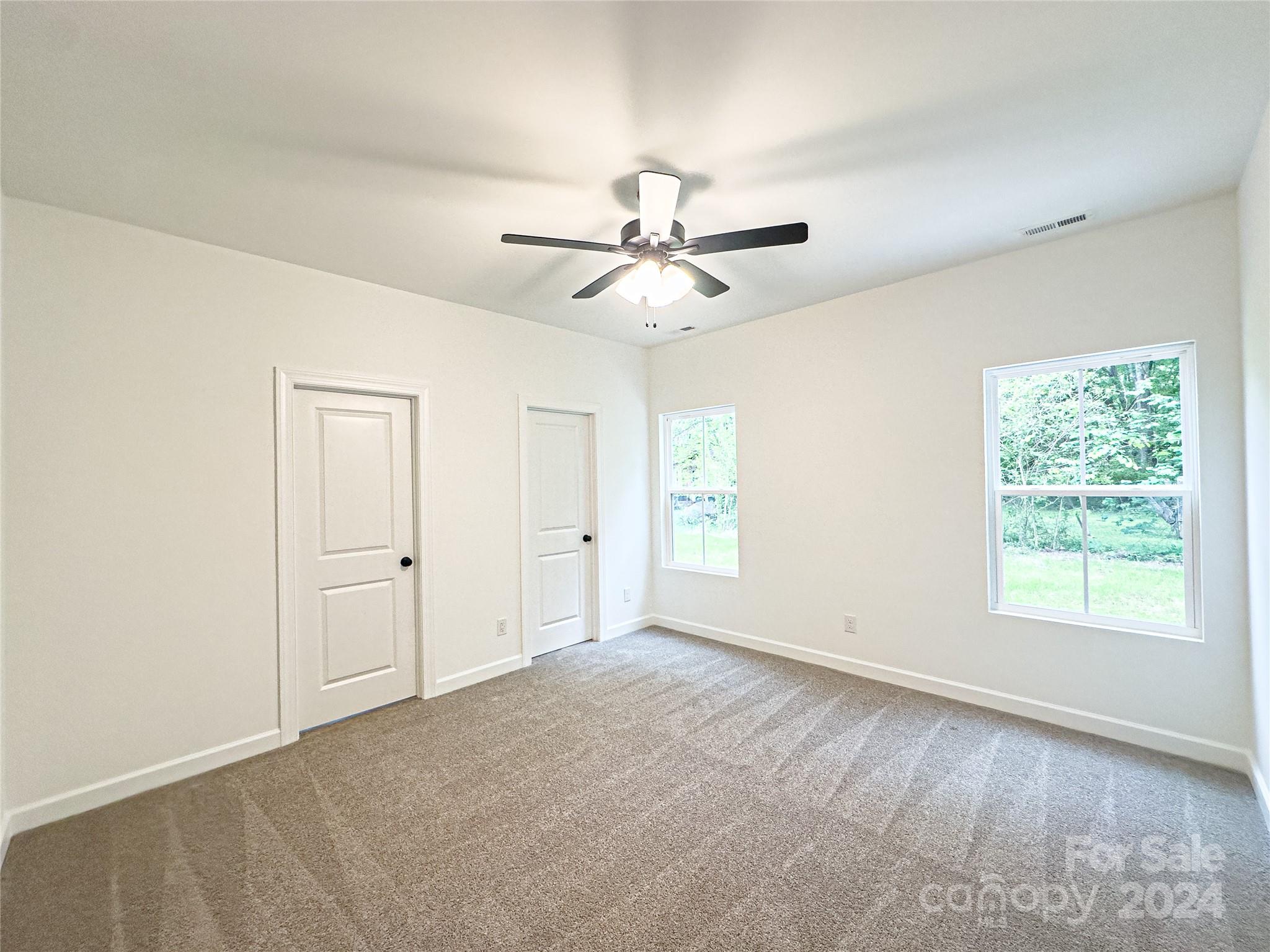 542 Castlewood Circle