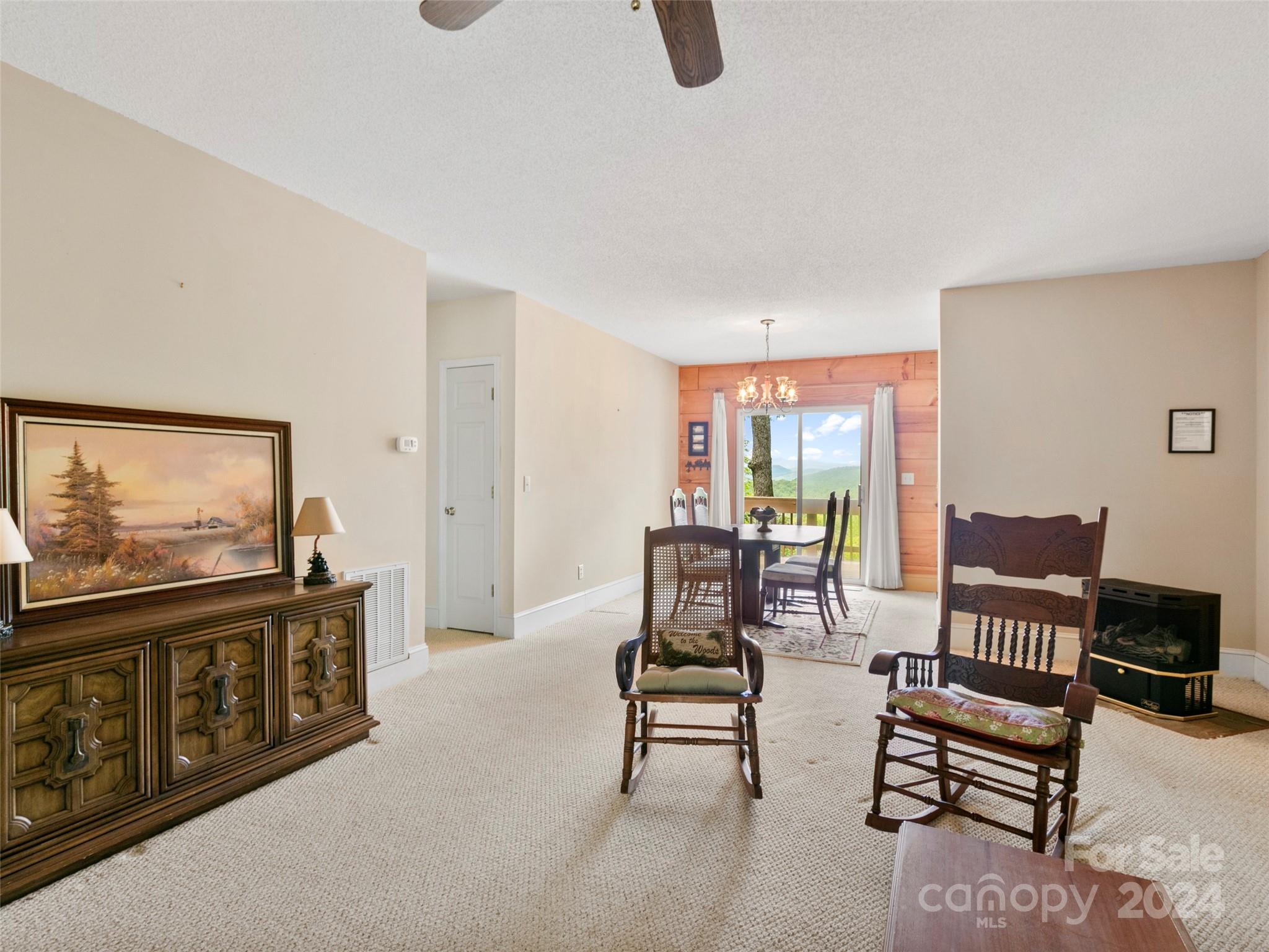 559 Roaring Rock Road