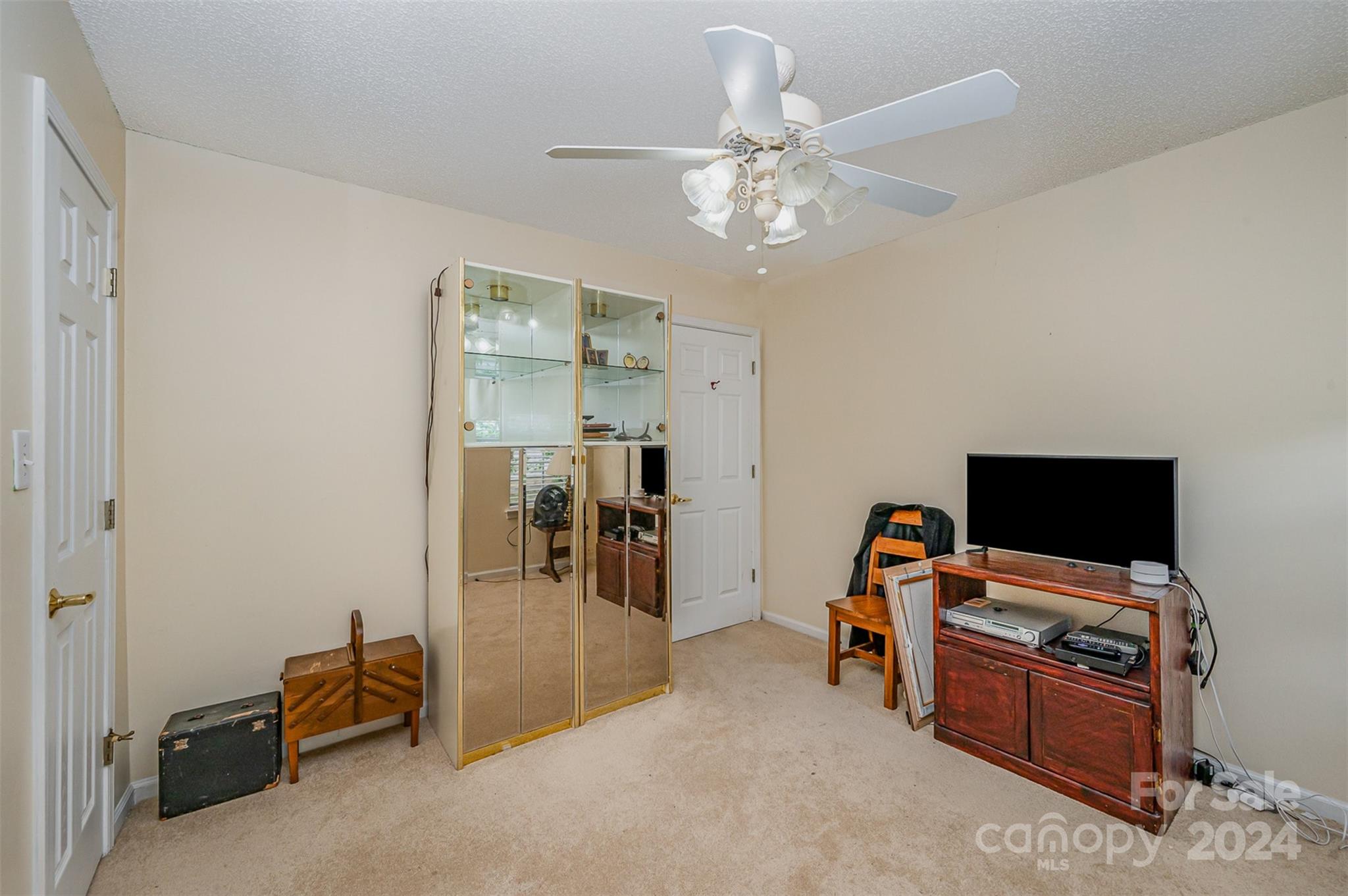 6421 Goldenblush Circle