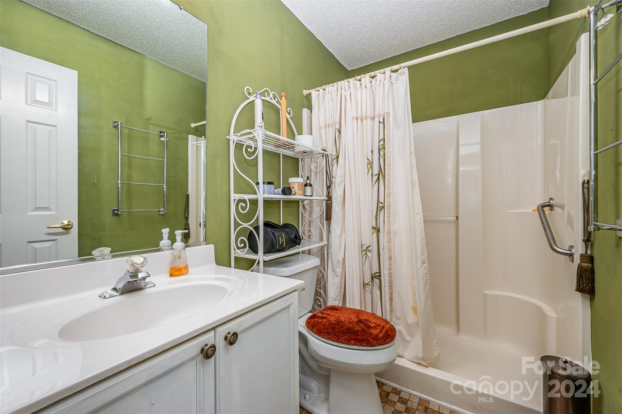 6421 Goldenblush Circle