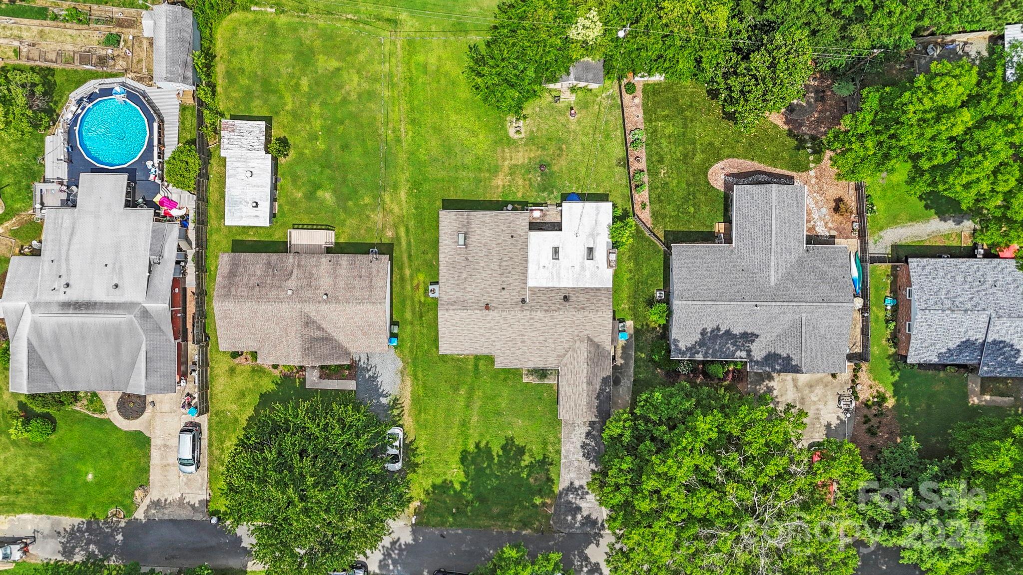 325 Club View Lane