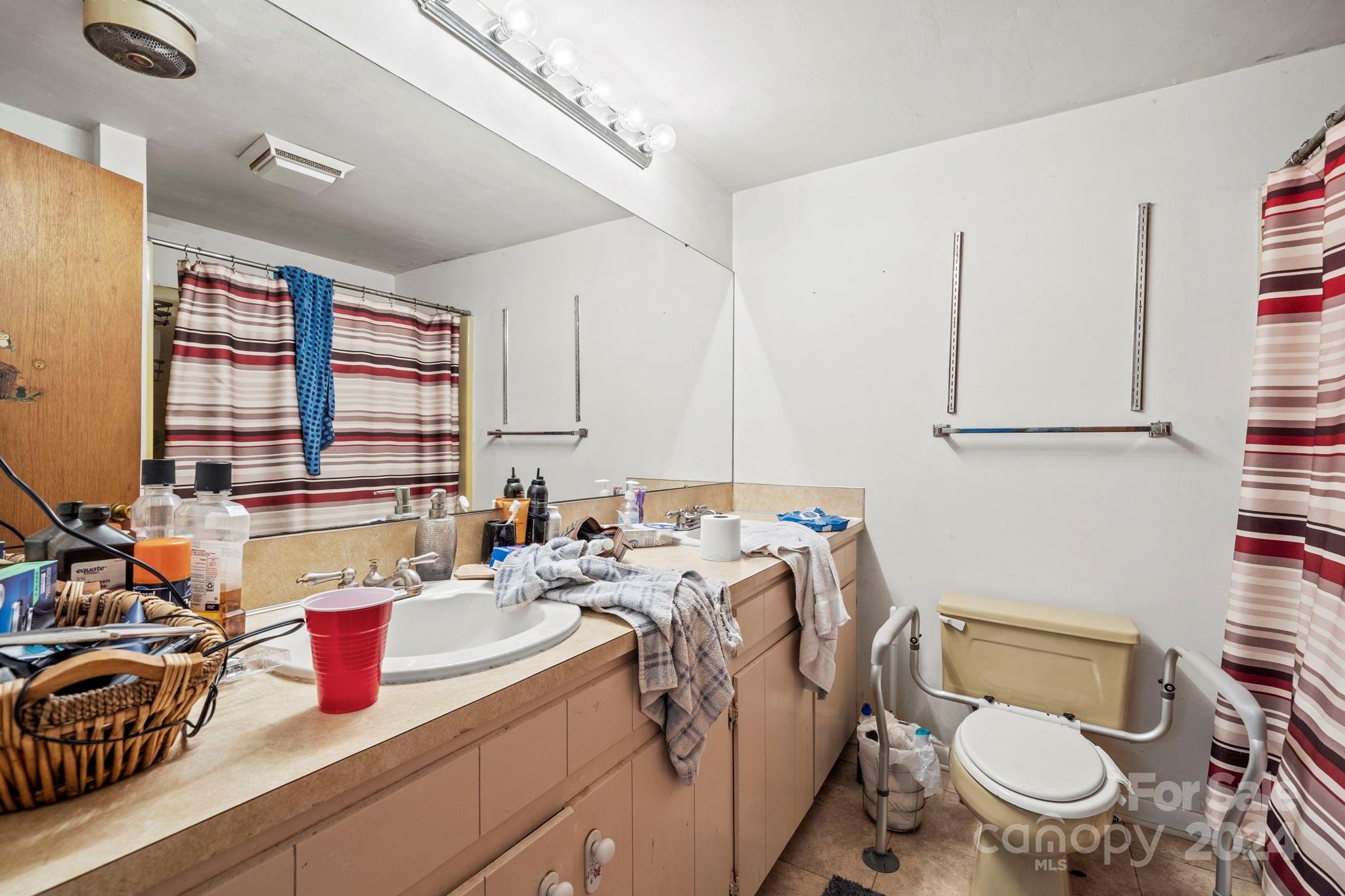 325 Club View Lane