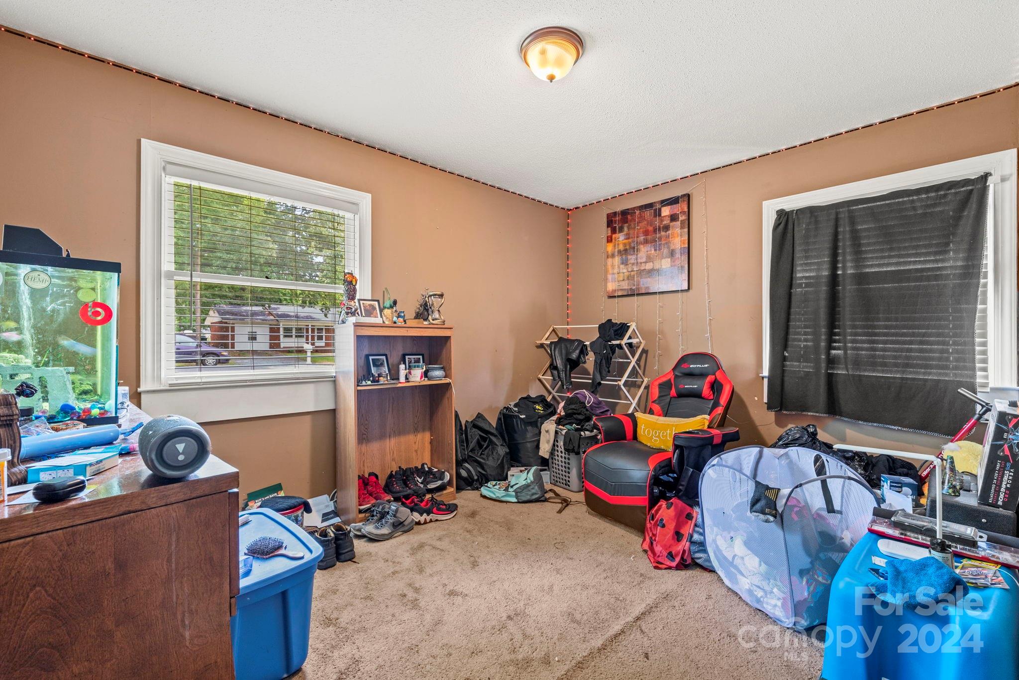 325 Club View Lane