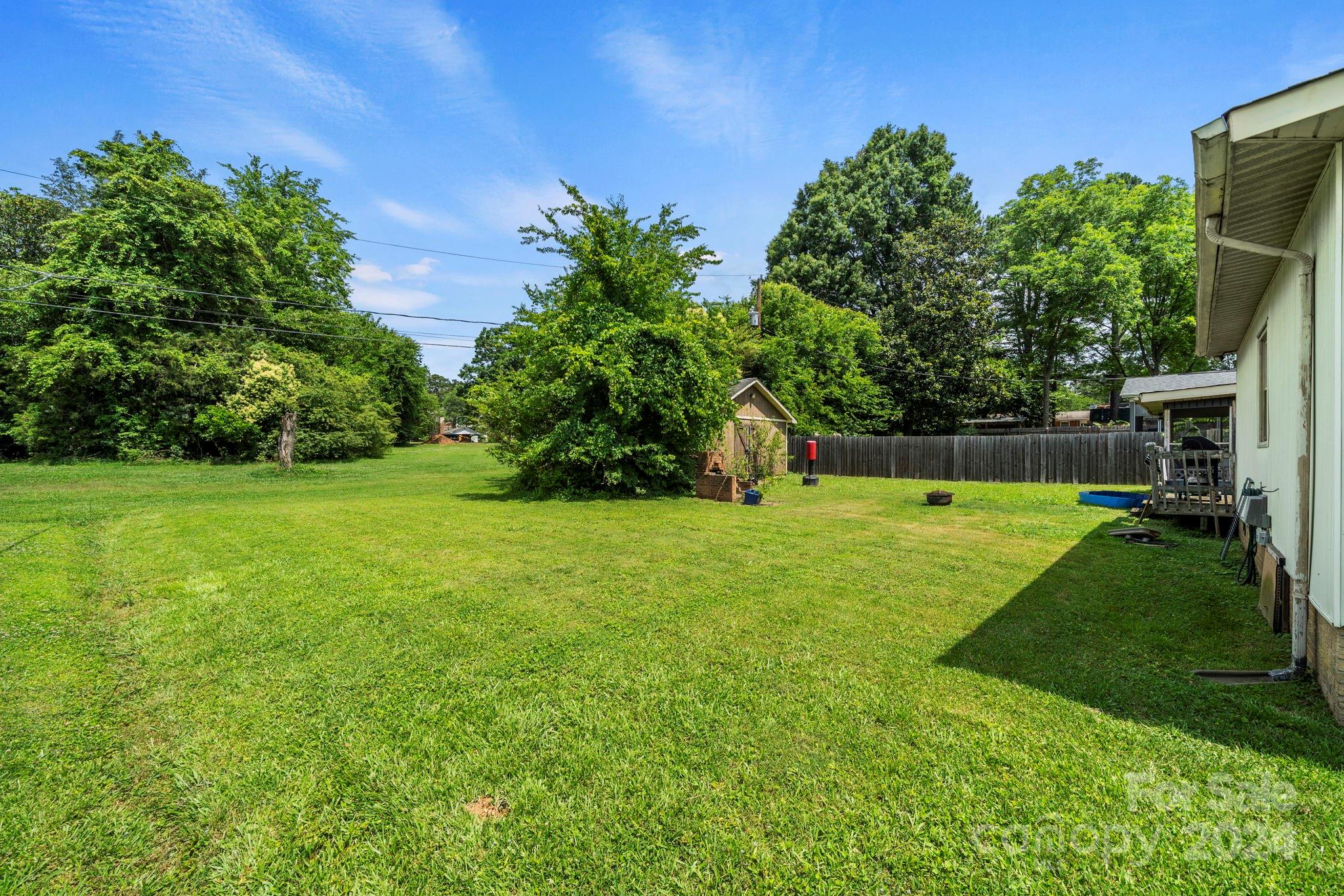 325 Club View Lane