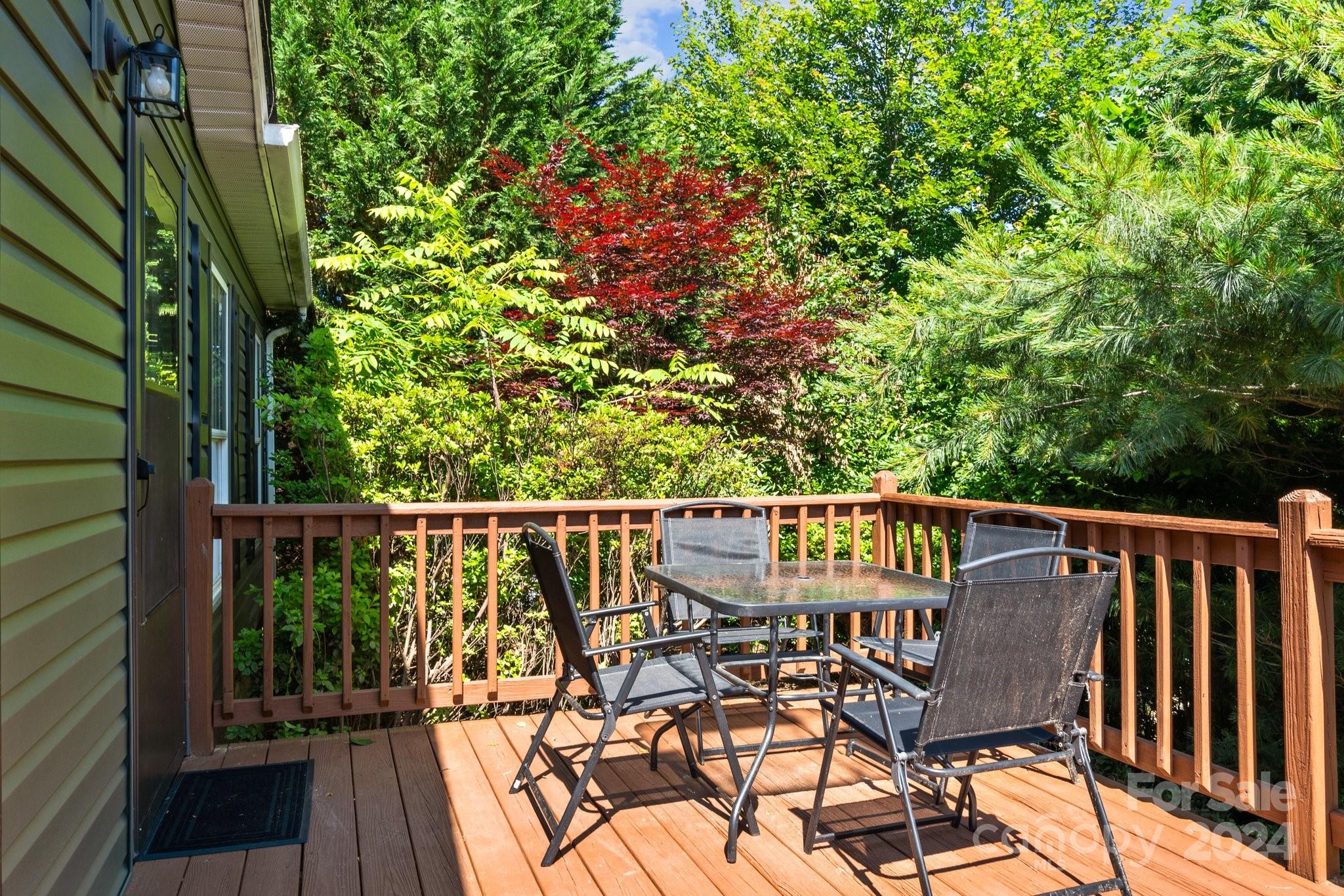 403 Golden Breeze Road