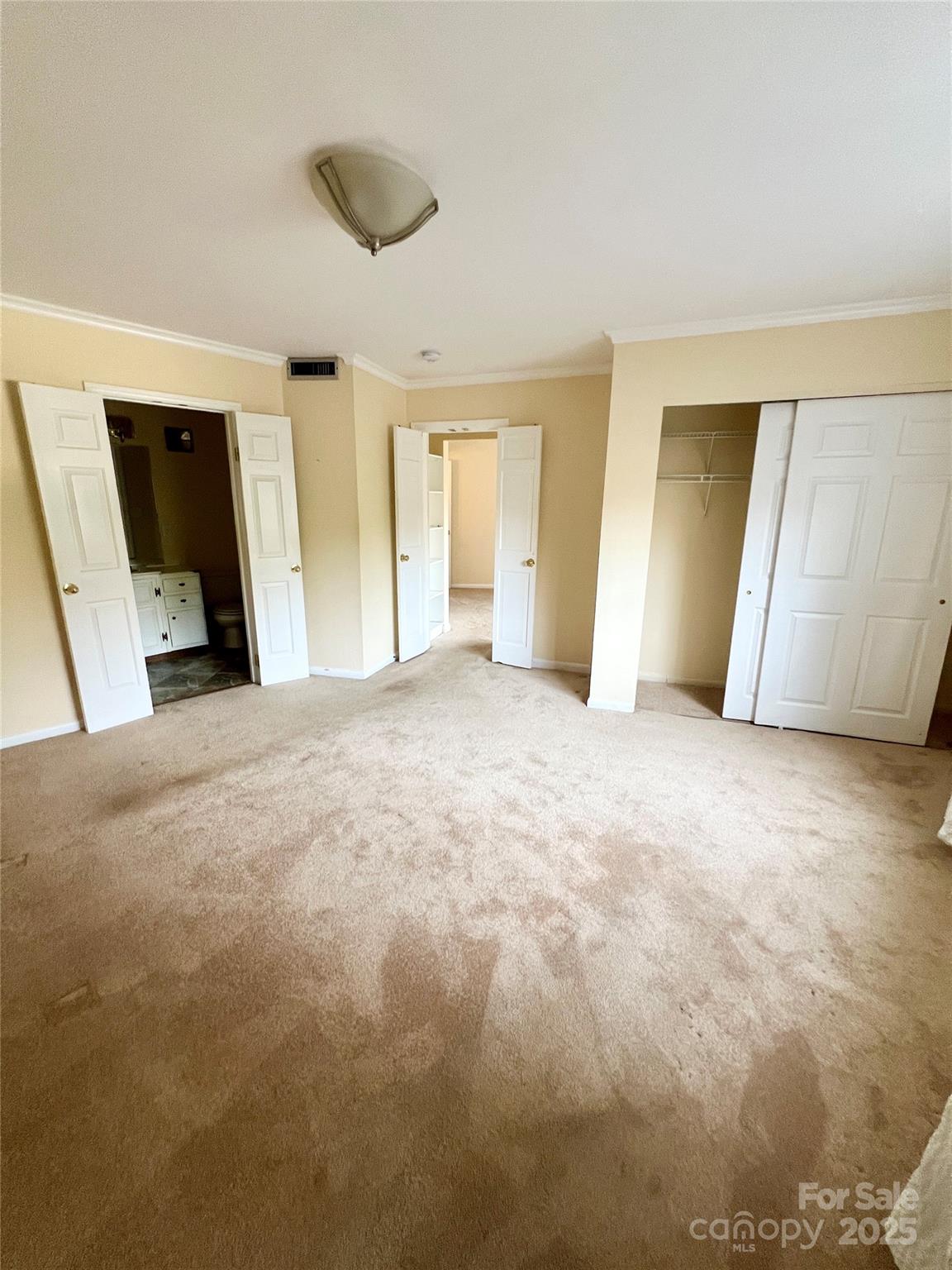 1323 Queens Road Unit: 212