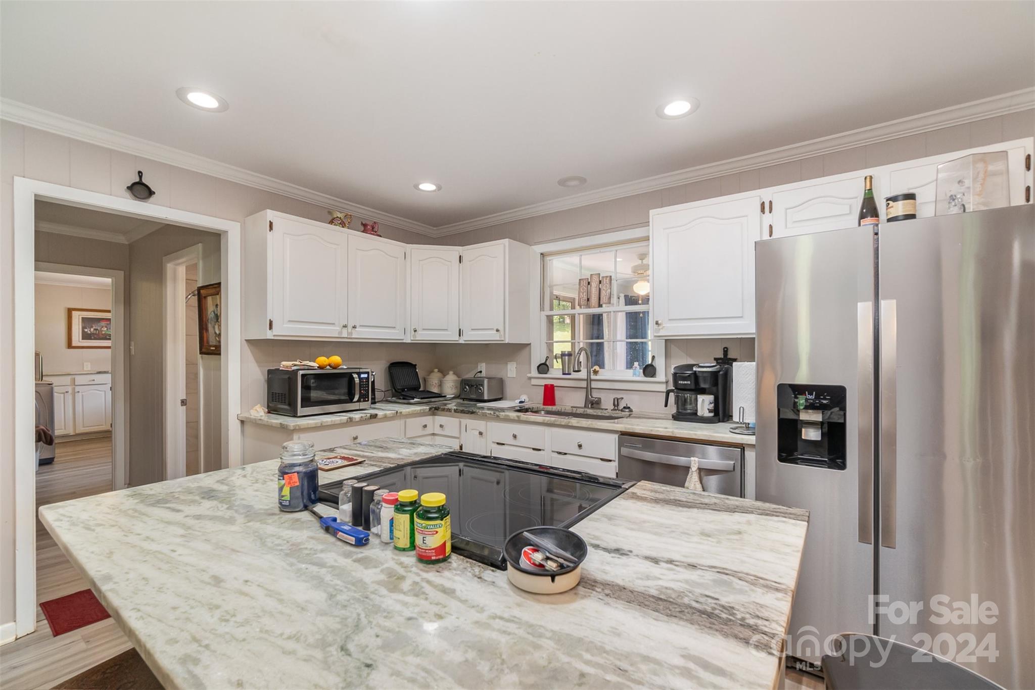 107 N 10th Avenue