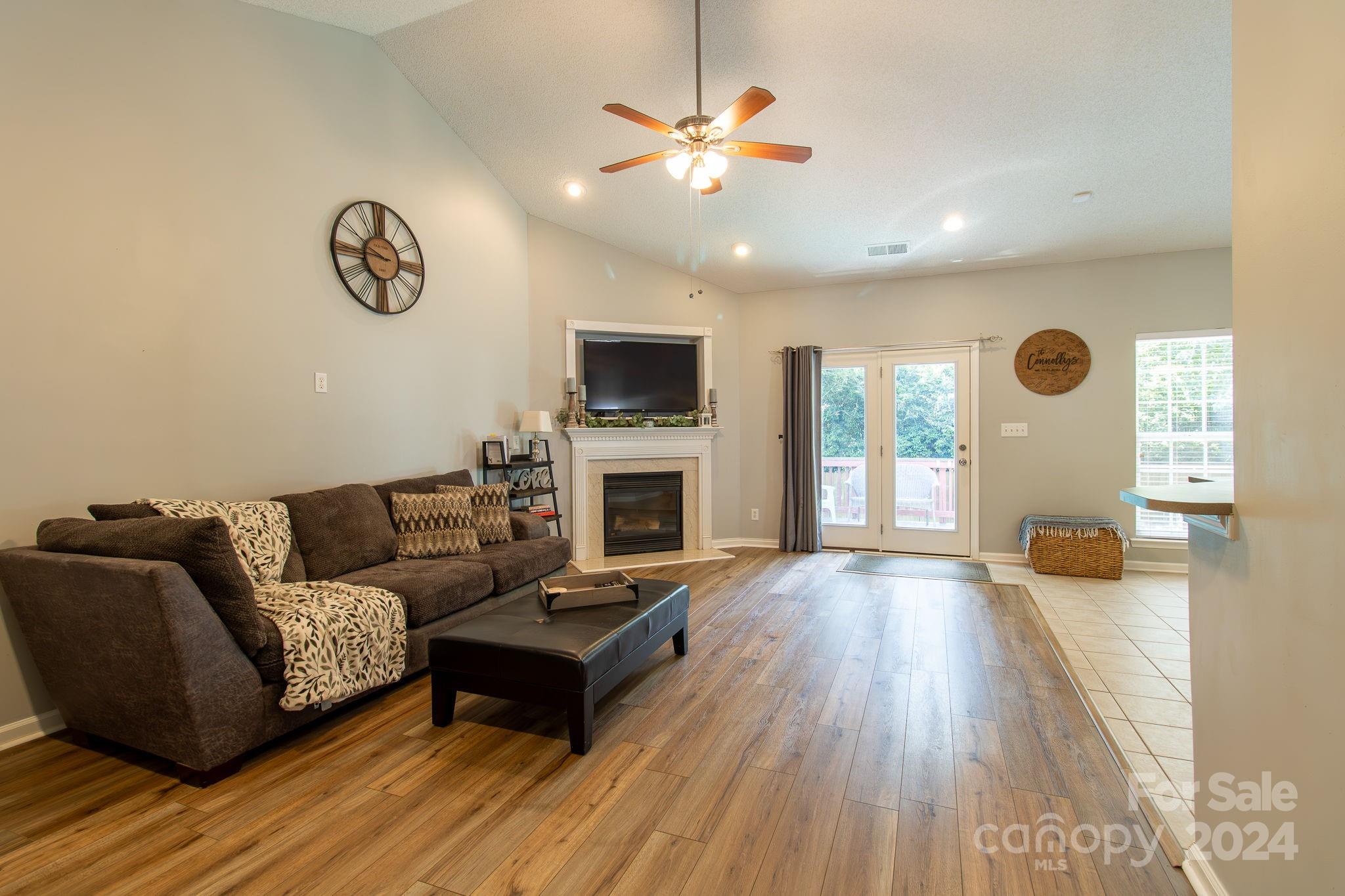 215 Everett Park Drive