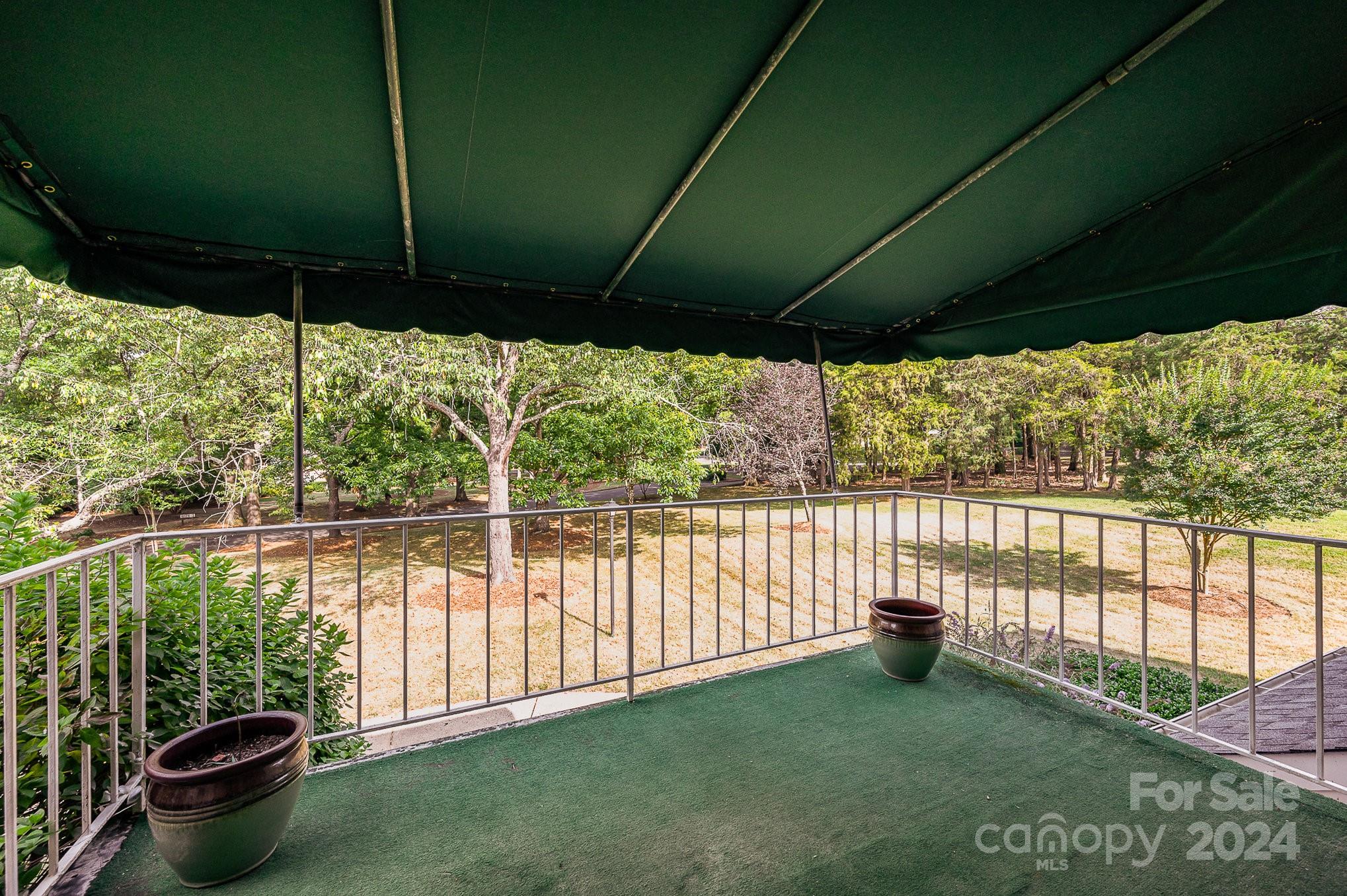 8309 Meadow Lakes Drive