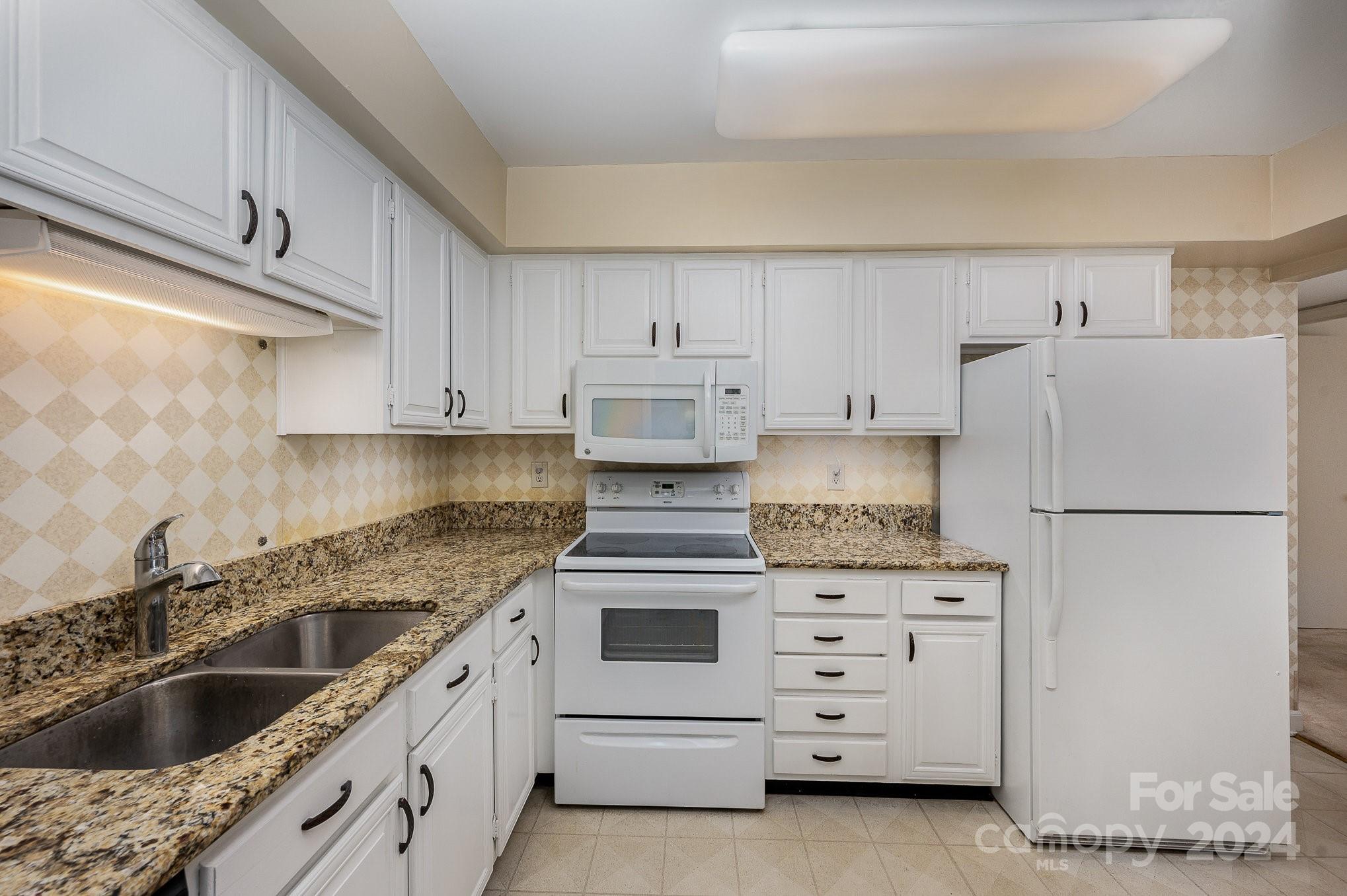 8309 Meadow Lakes Drive