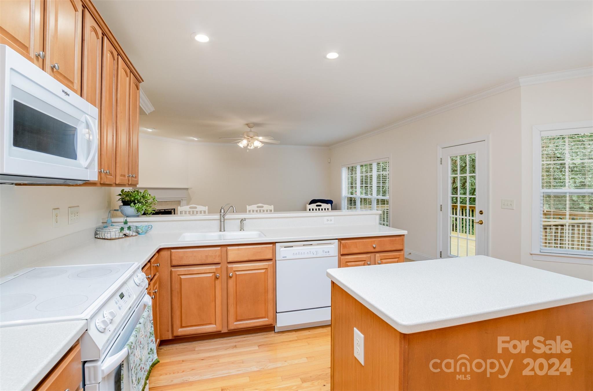 1013 Potters Bluff Road