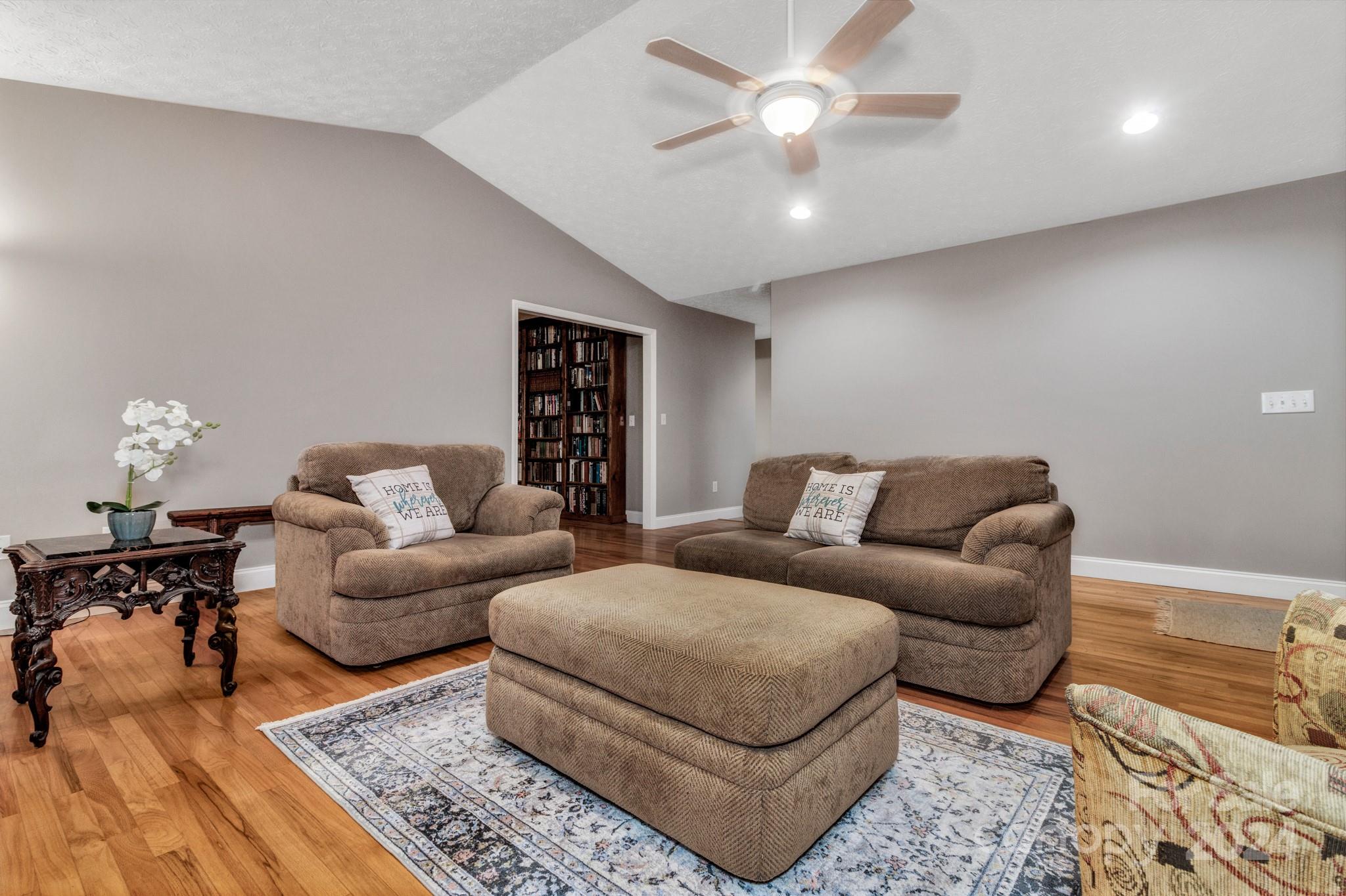 15 Hickory Court Lane Unit: 39