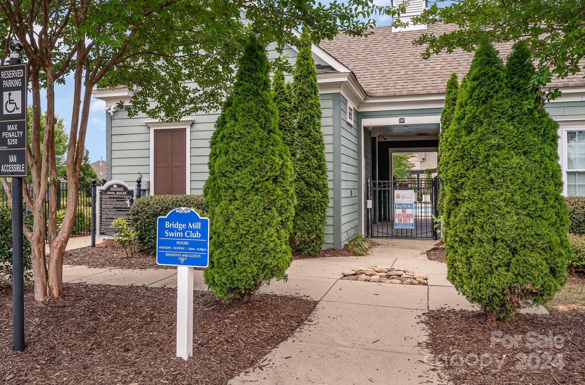 15785 Reynolds Drive