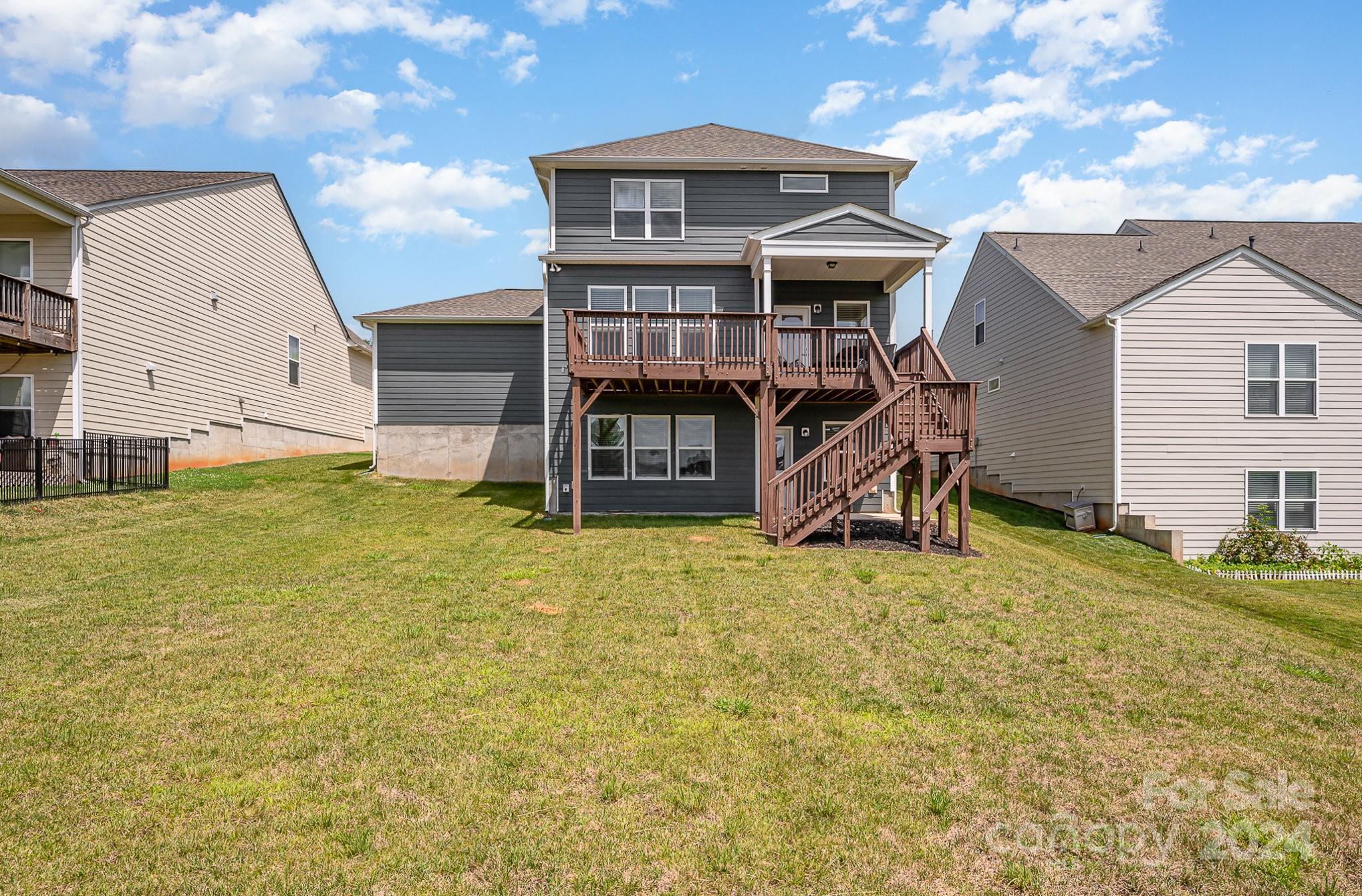 15785 Reynolds Drive