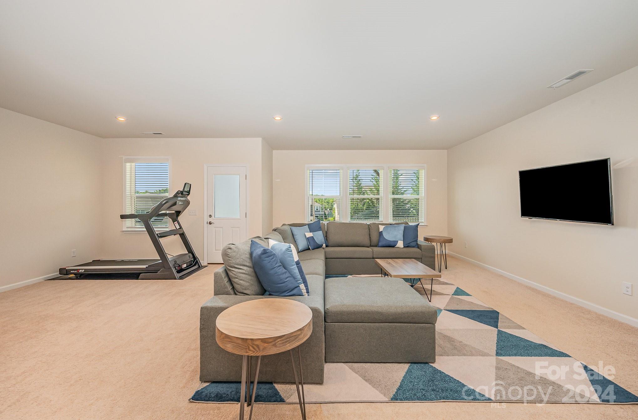 15785 Reynolds Drive