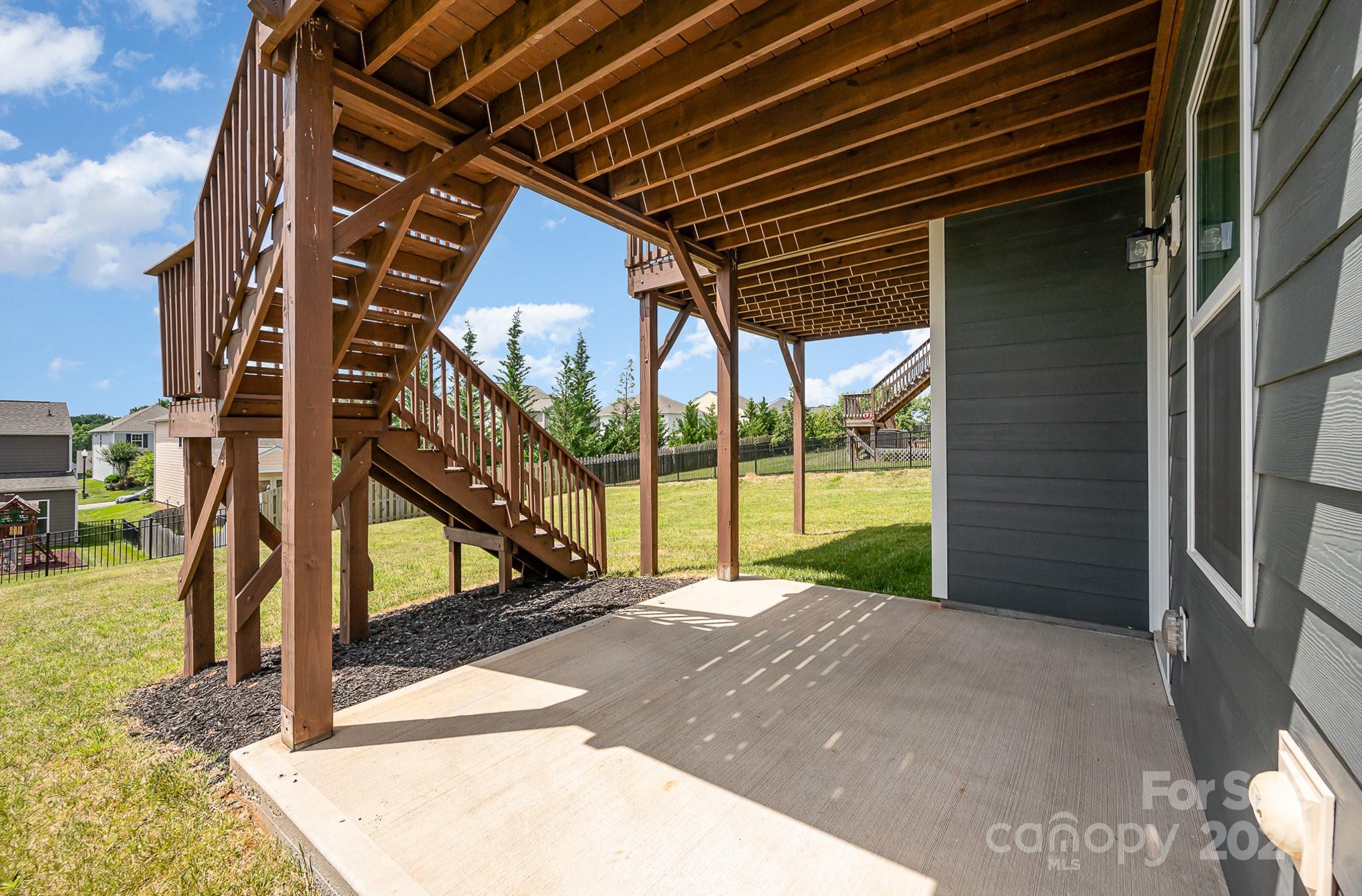 15785 Reynolds Drive