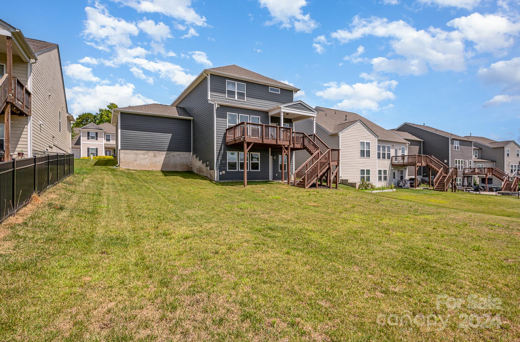 15785 Reynolds Drive