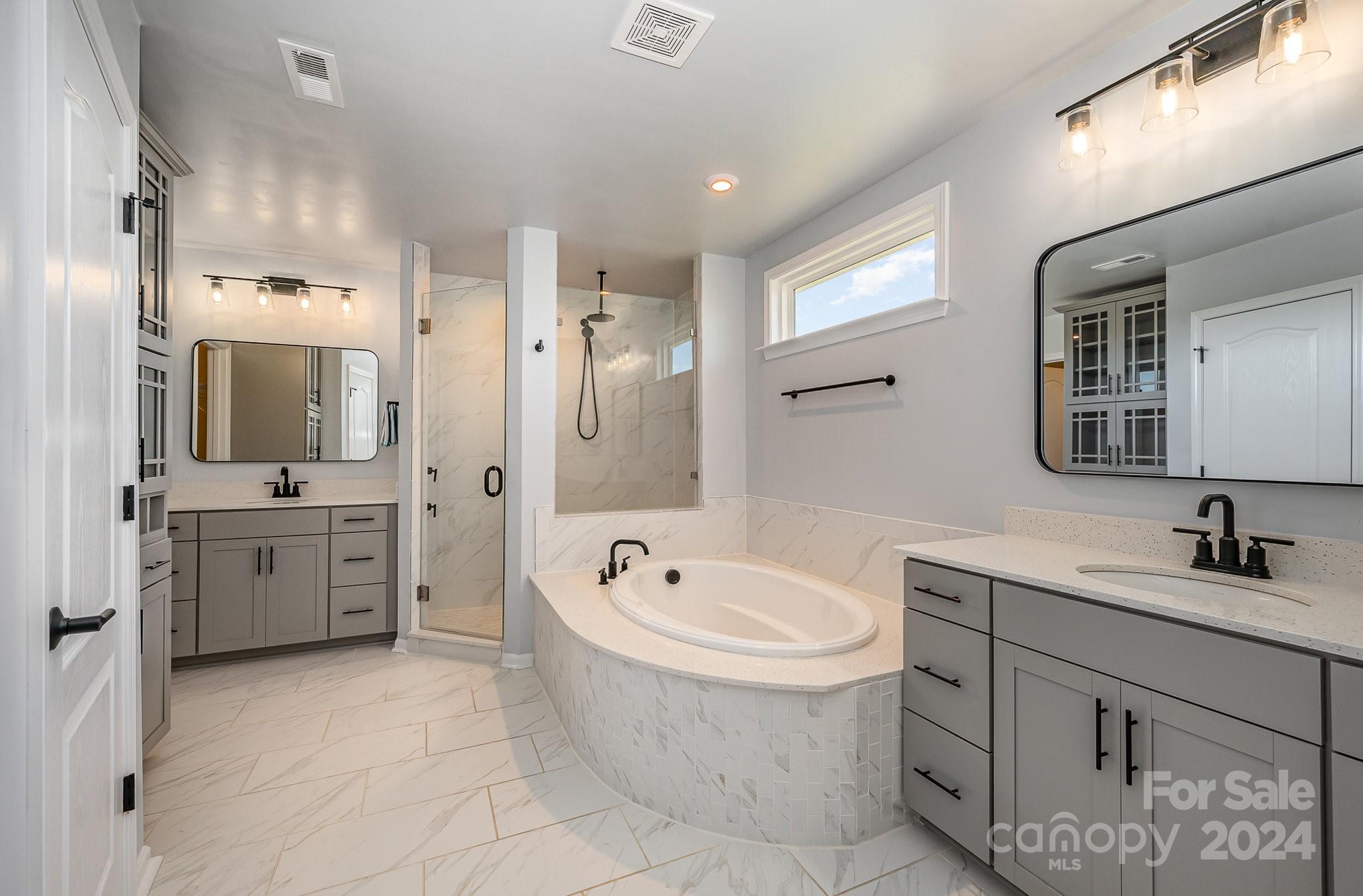 15785 Reynolds Drive