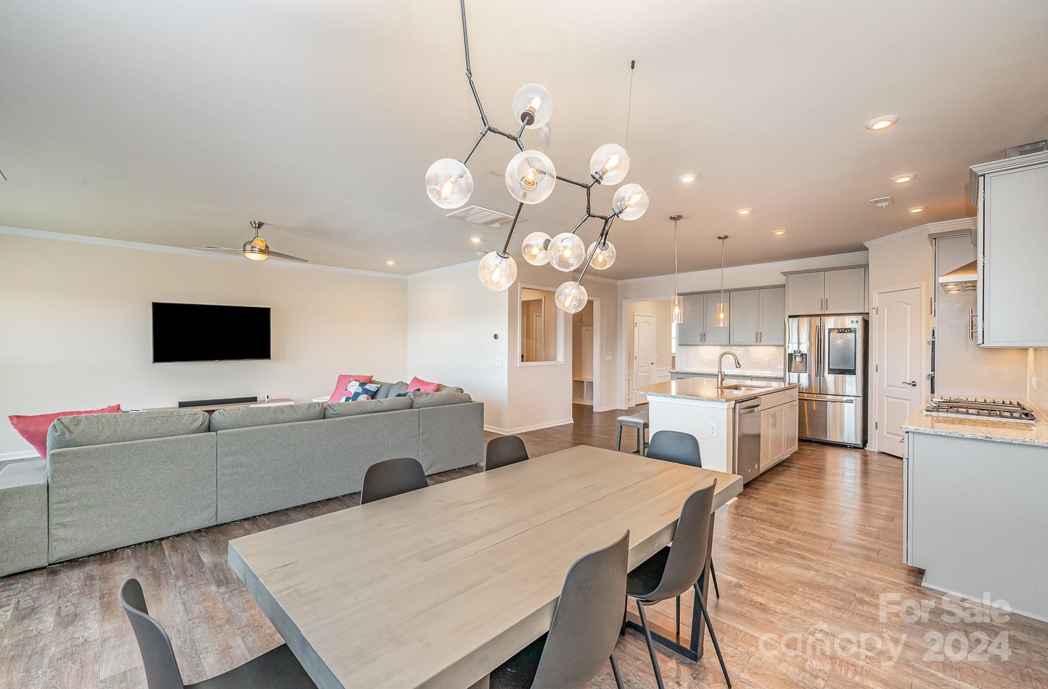 15785 Reynolds Drive