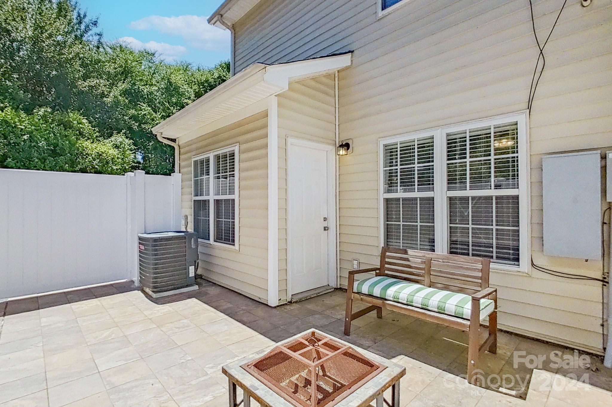 7817 Lennoxshire Lane