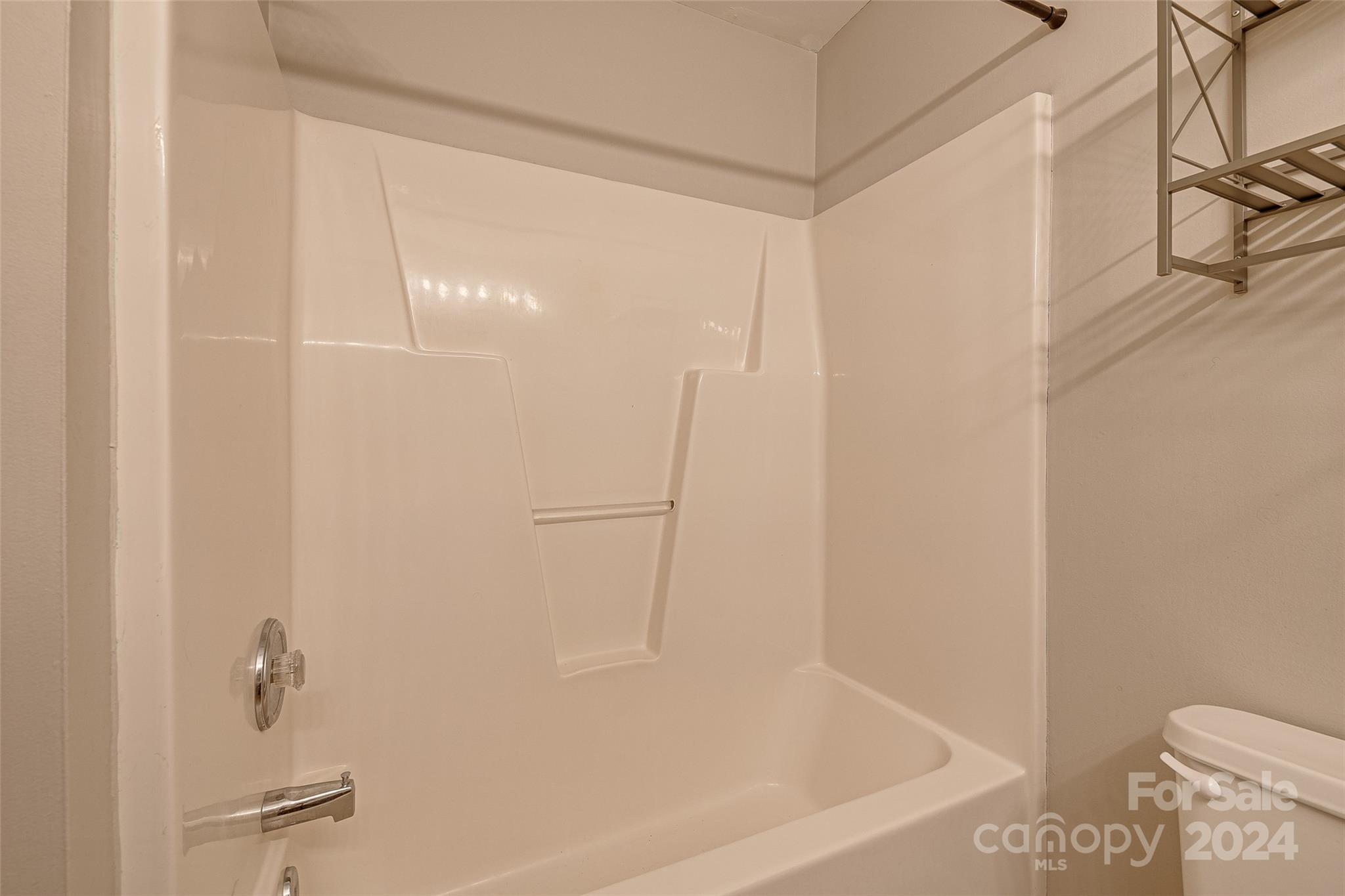 1230 Green Oaks Lane Unit: L