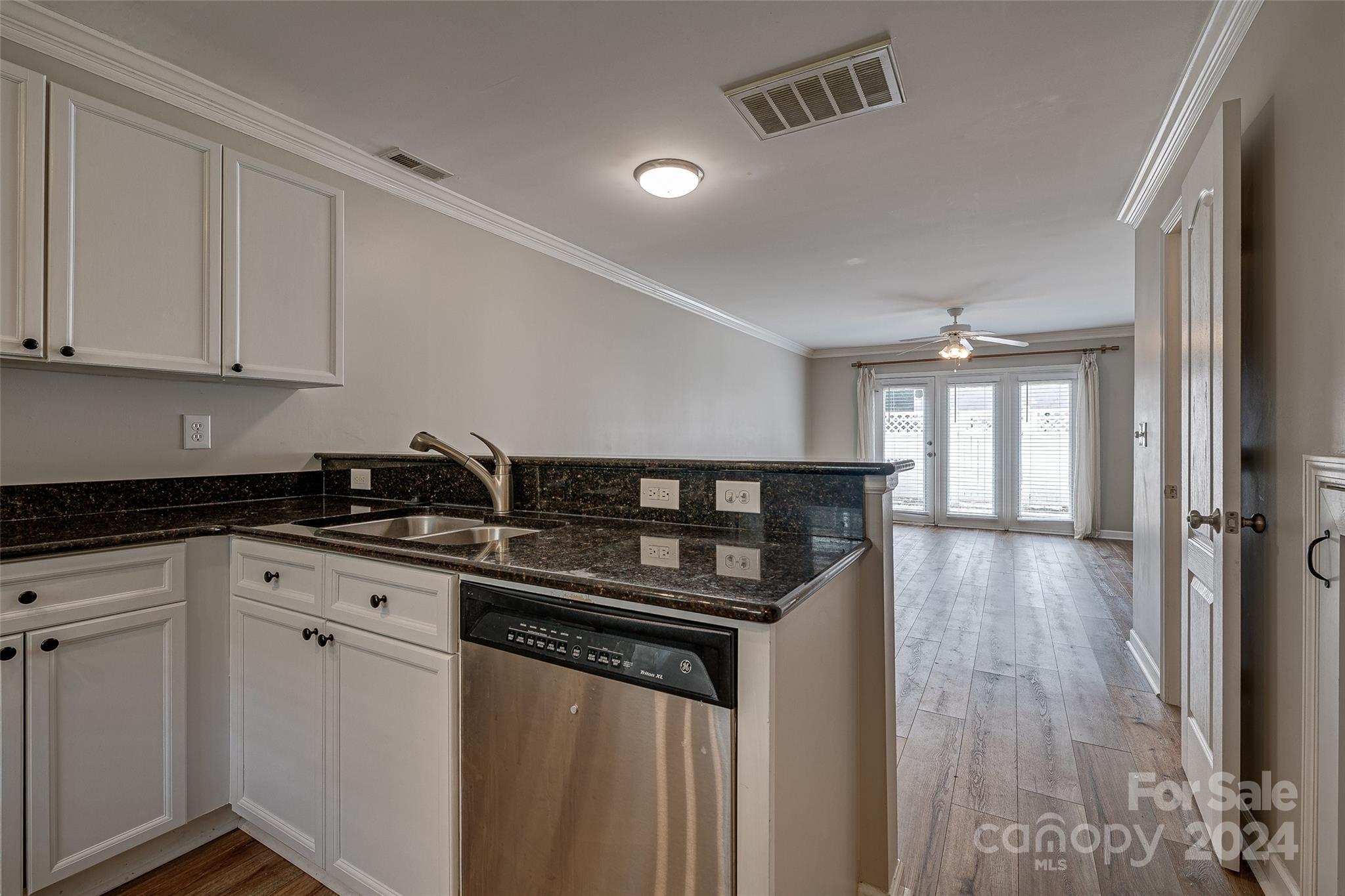 1230 Green Oaks Lane Unit: L