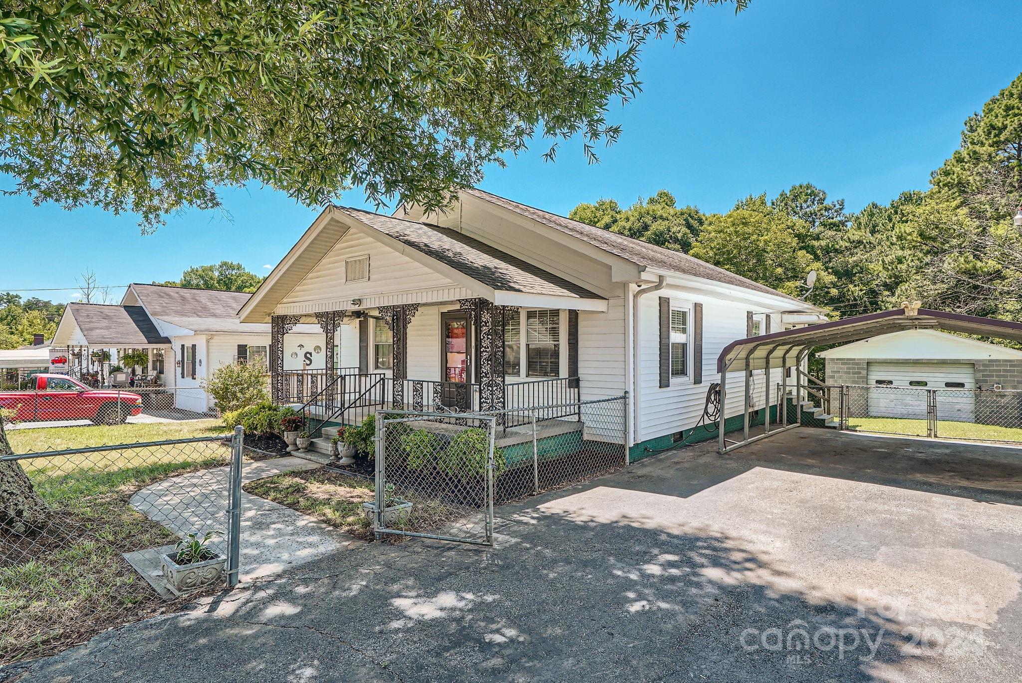 620 Oates Road