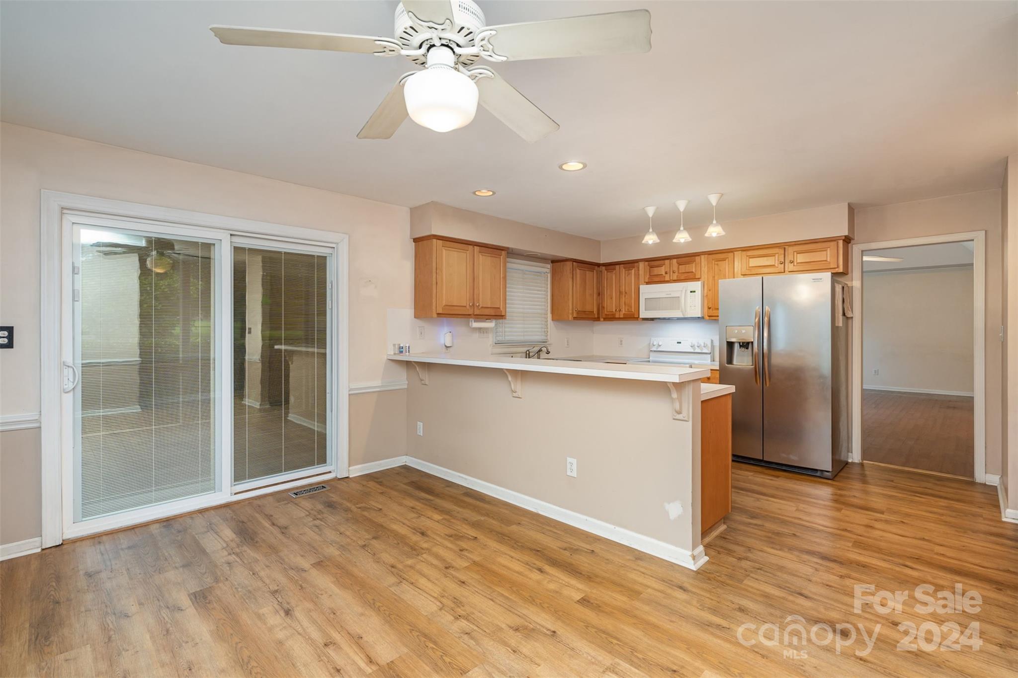 8714 E Meadow Ridge Road