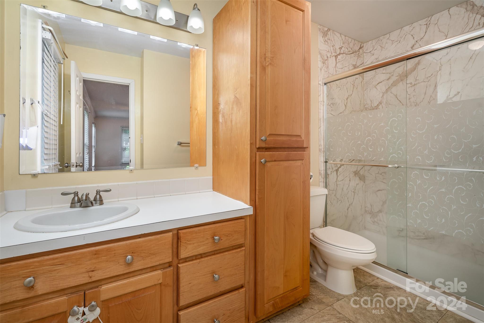 8714 E Meadow Ridge Road