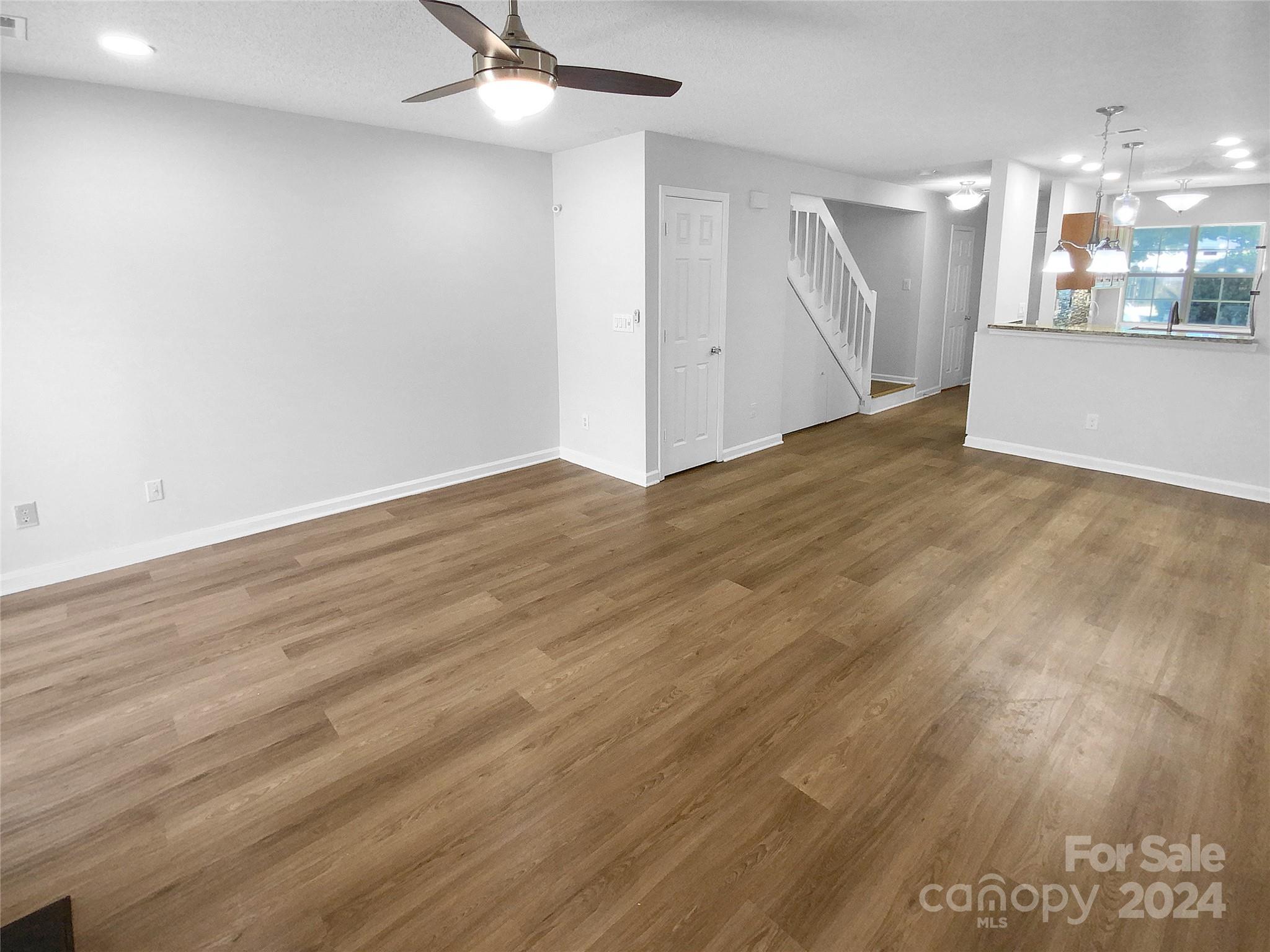 3824 Mosscroft Lane
