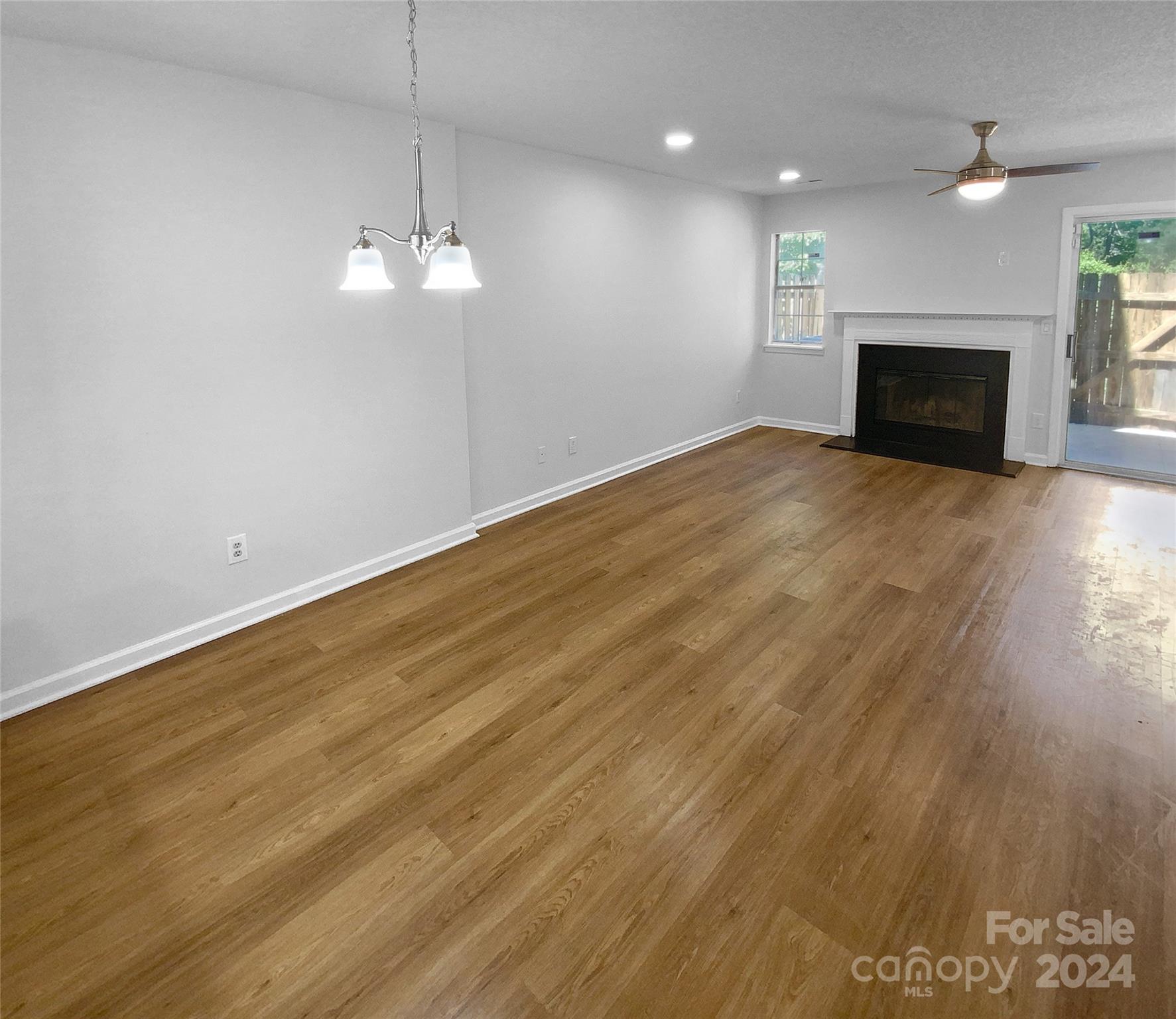 3824 Mosscroft Lane